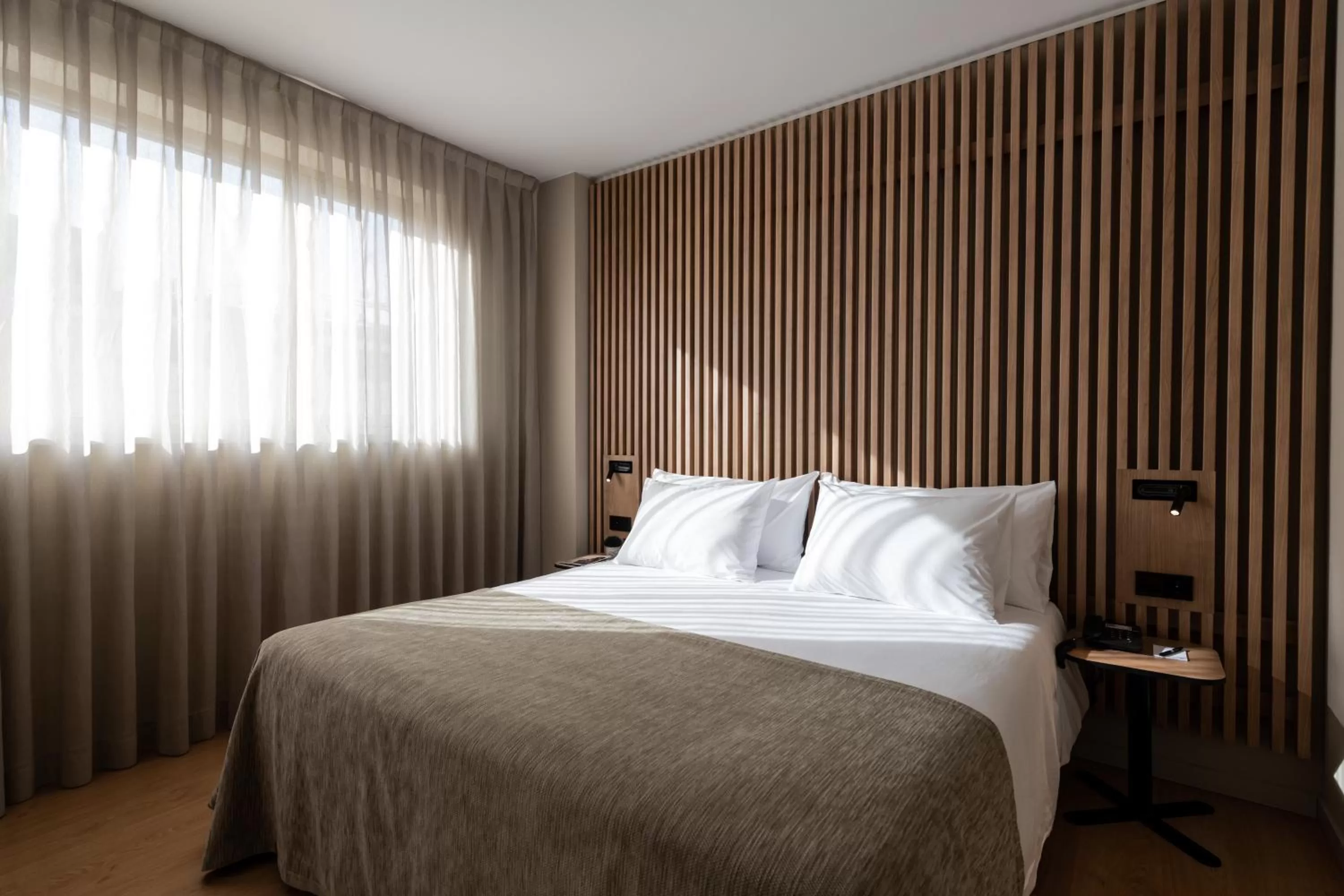 Bed in Aparthotel Atenea Barcelona