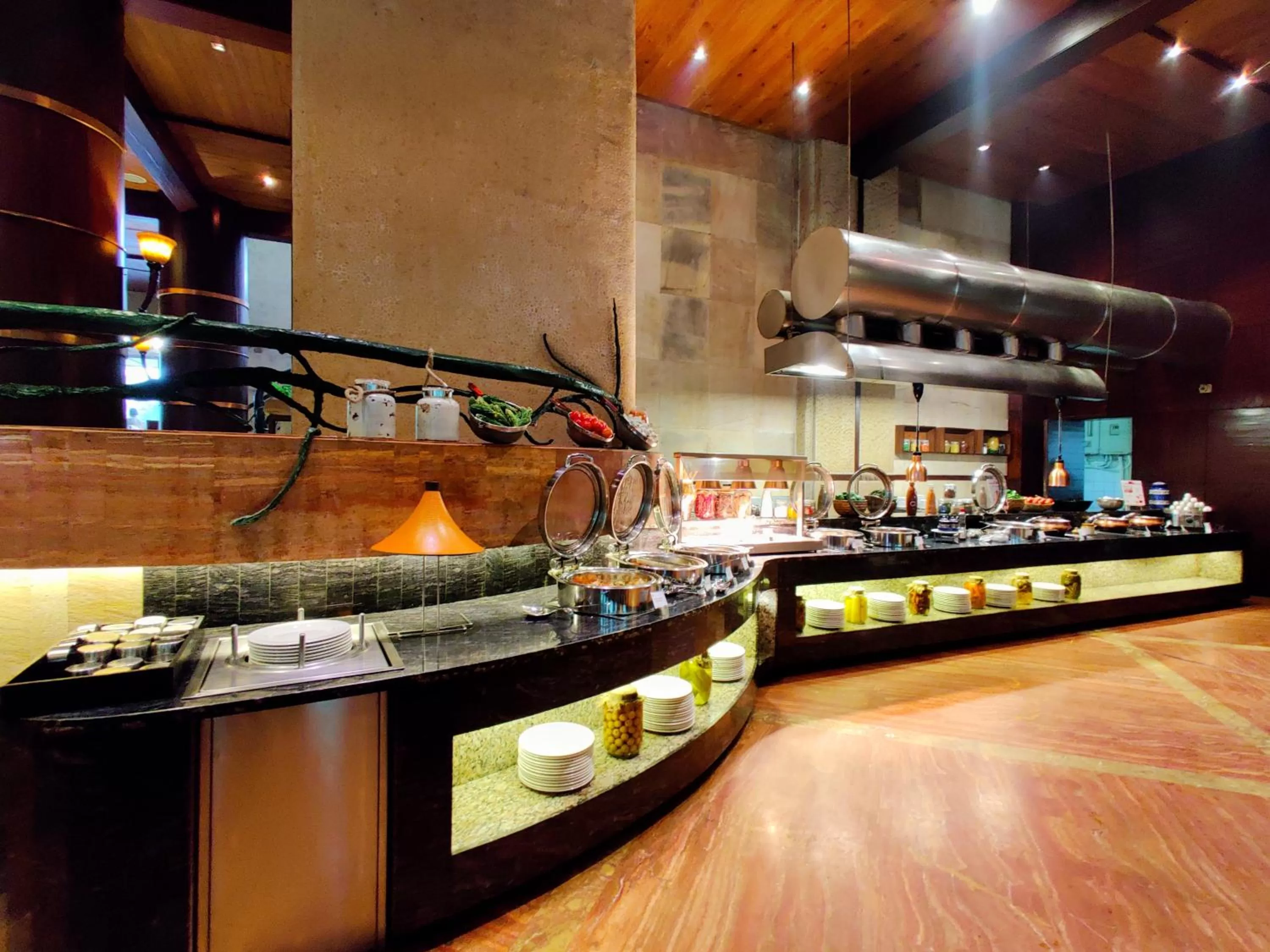 Food and drinks in Fariyas Resort Lonavala