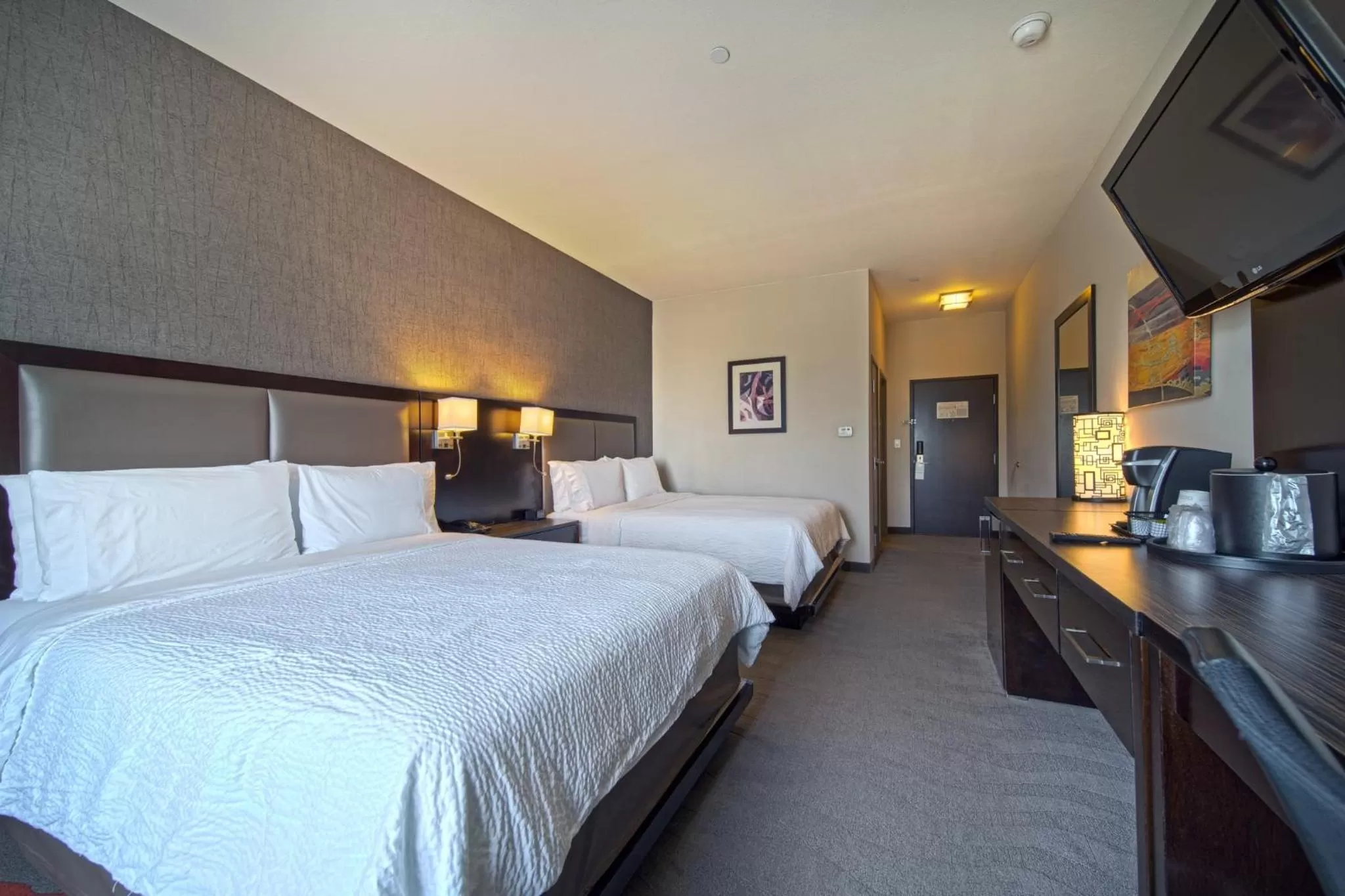 Photo of the whole room, Bed in Holiday Inn Houston West - Westway Park by IHG