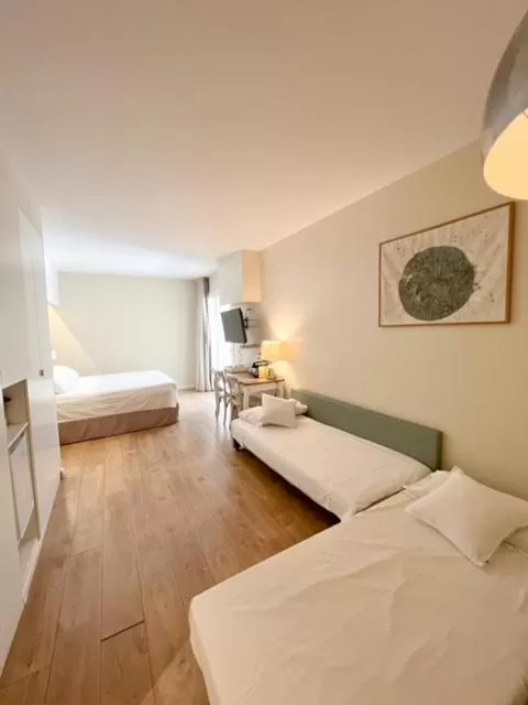 Bed in Hotel & Apartaments Thalassa Sport & Wellness