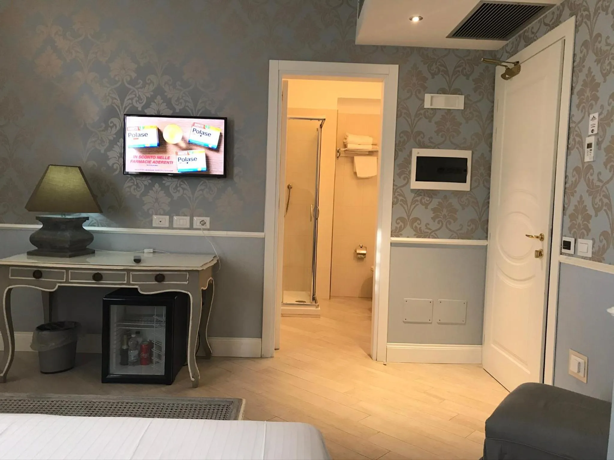 TV and multimedia in Marina Holiday & Spa