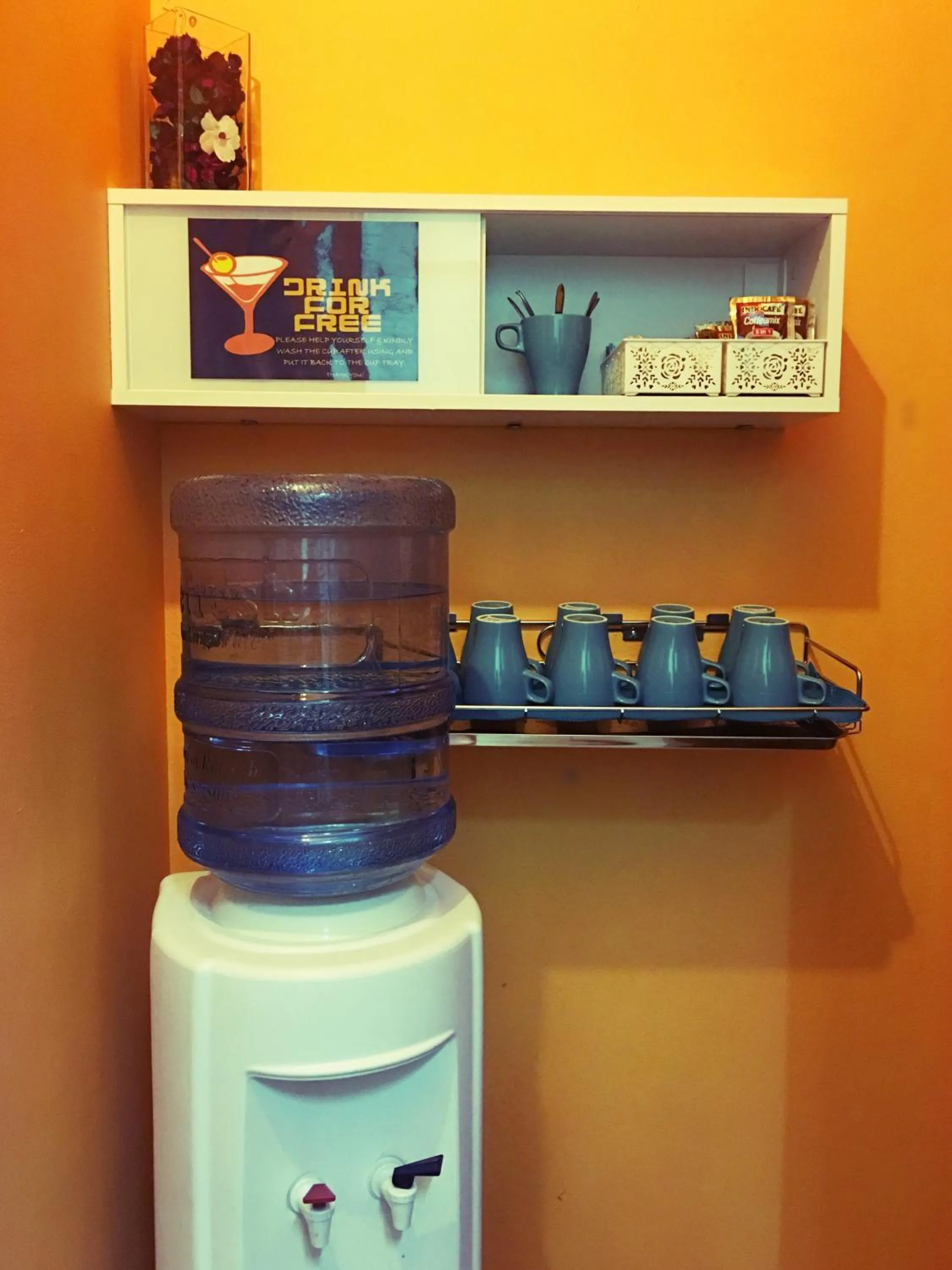 Drinks in Century Service World