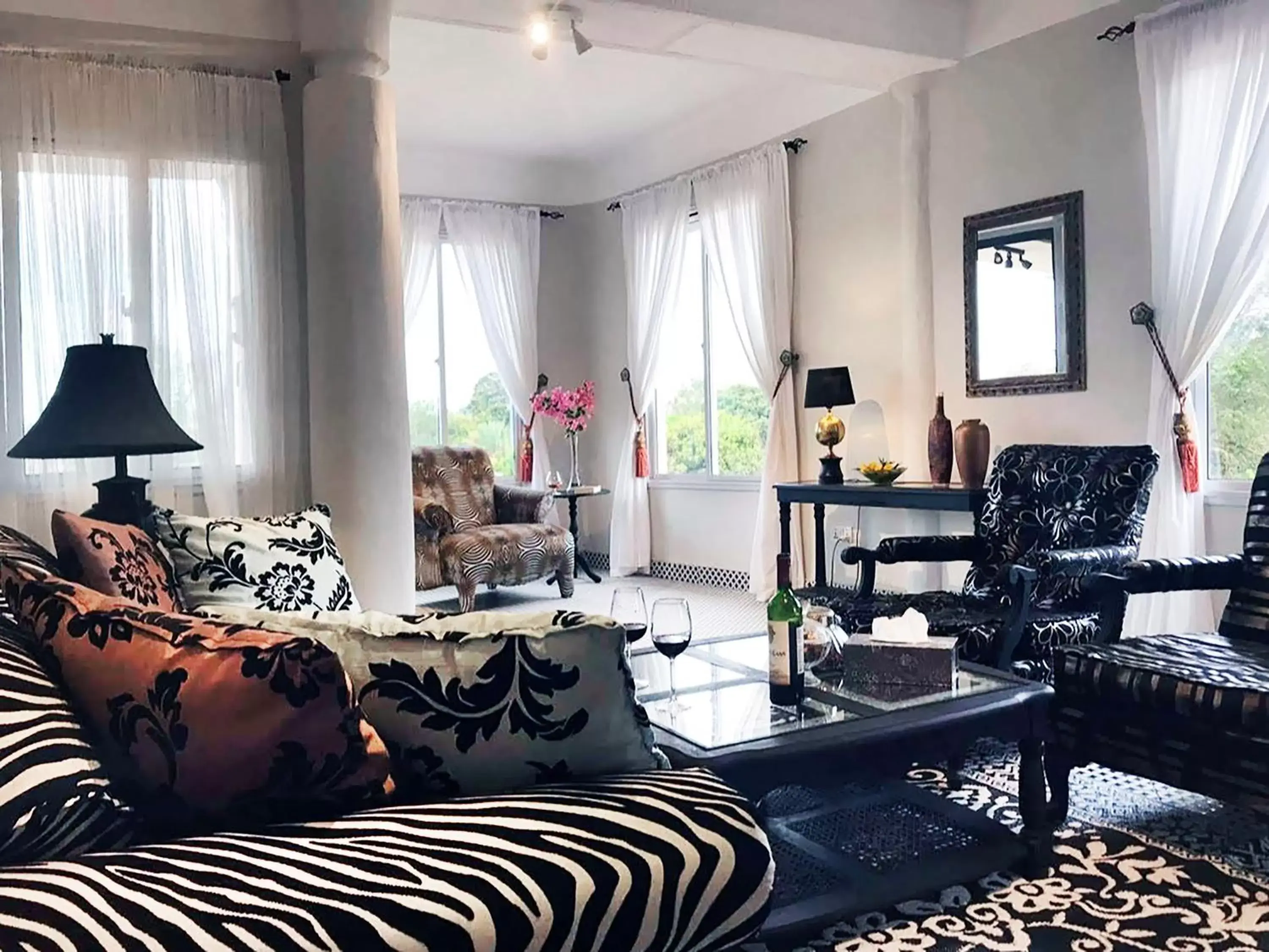 Presidential Suite in RoofTop Boutique Hotel Adults Only Presidential Suite in RoofTop Boutique Hotel Adults Only