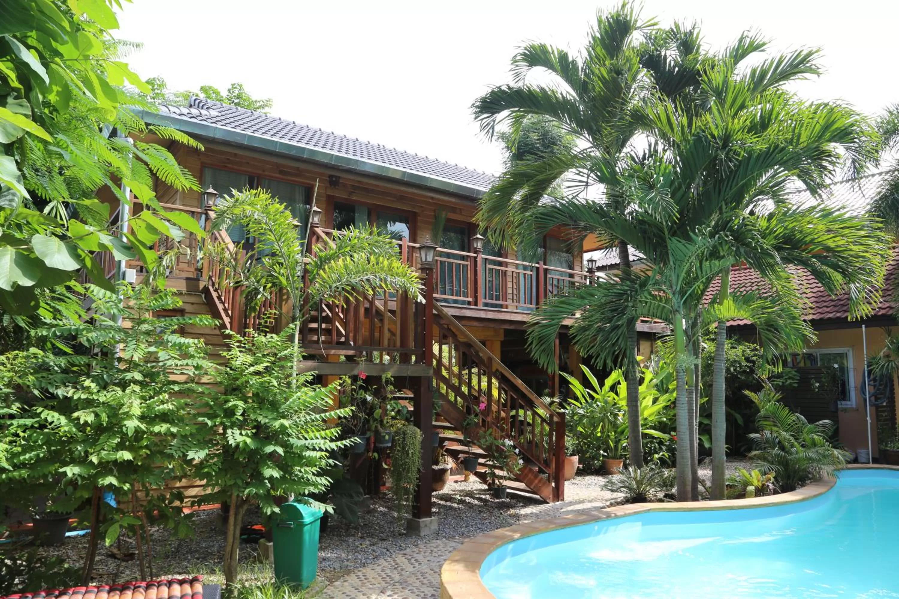 Day in Liam's Guesthouse Adults Only