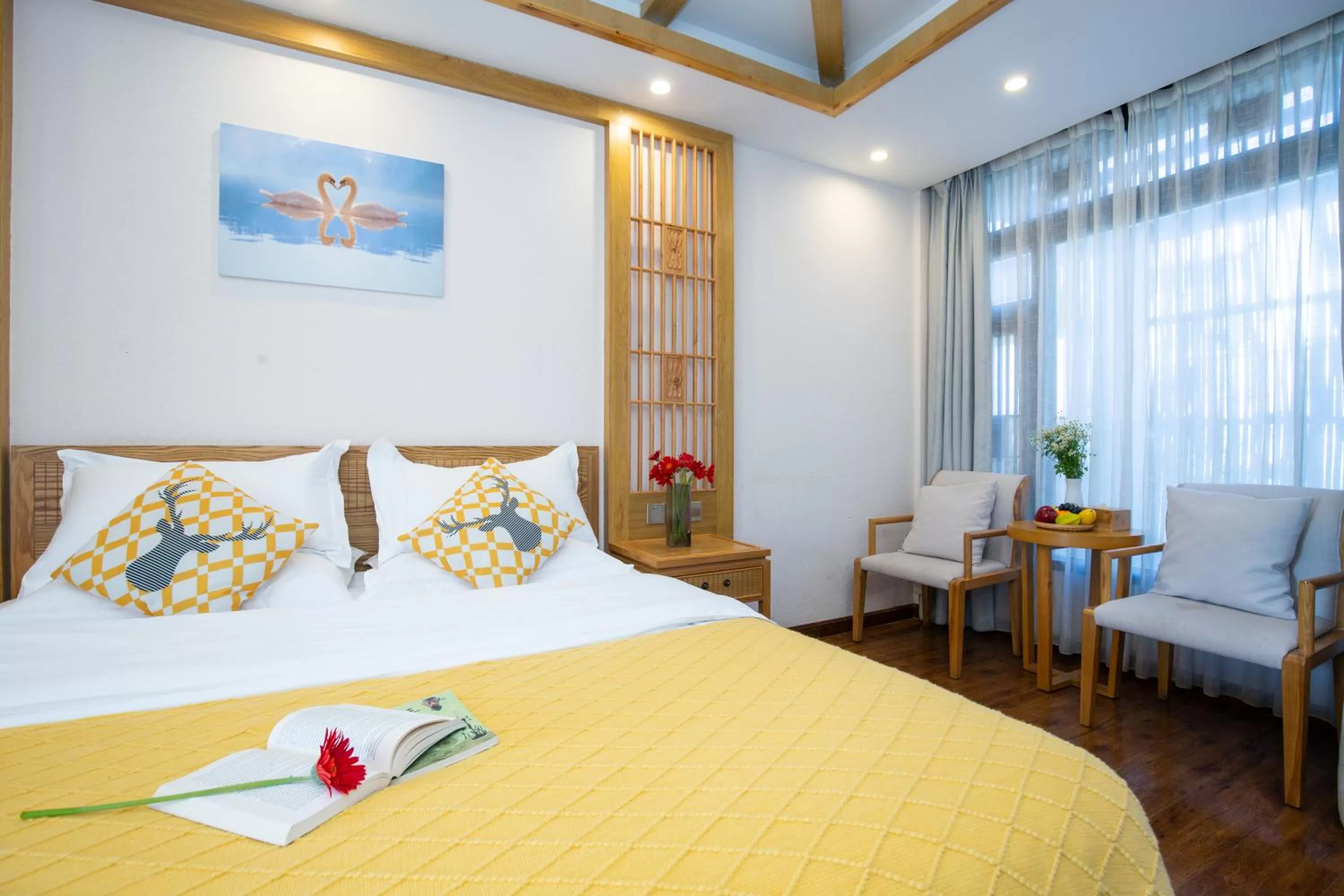 Bedroom, Bed in Lijiang Gemmer Hotel