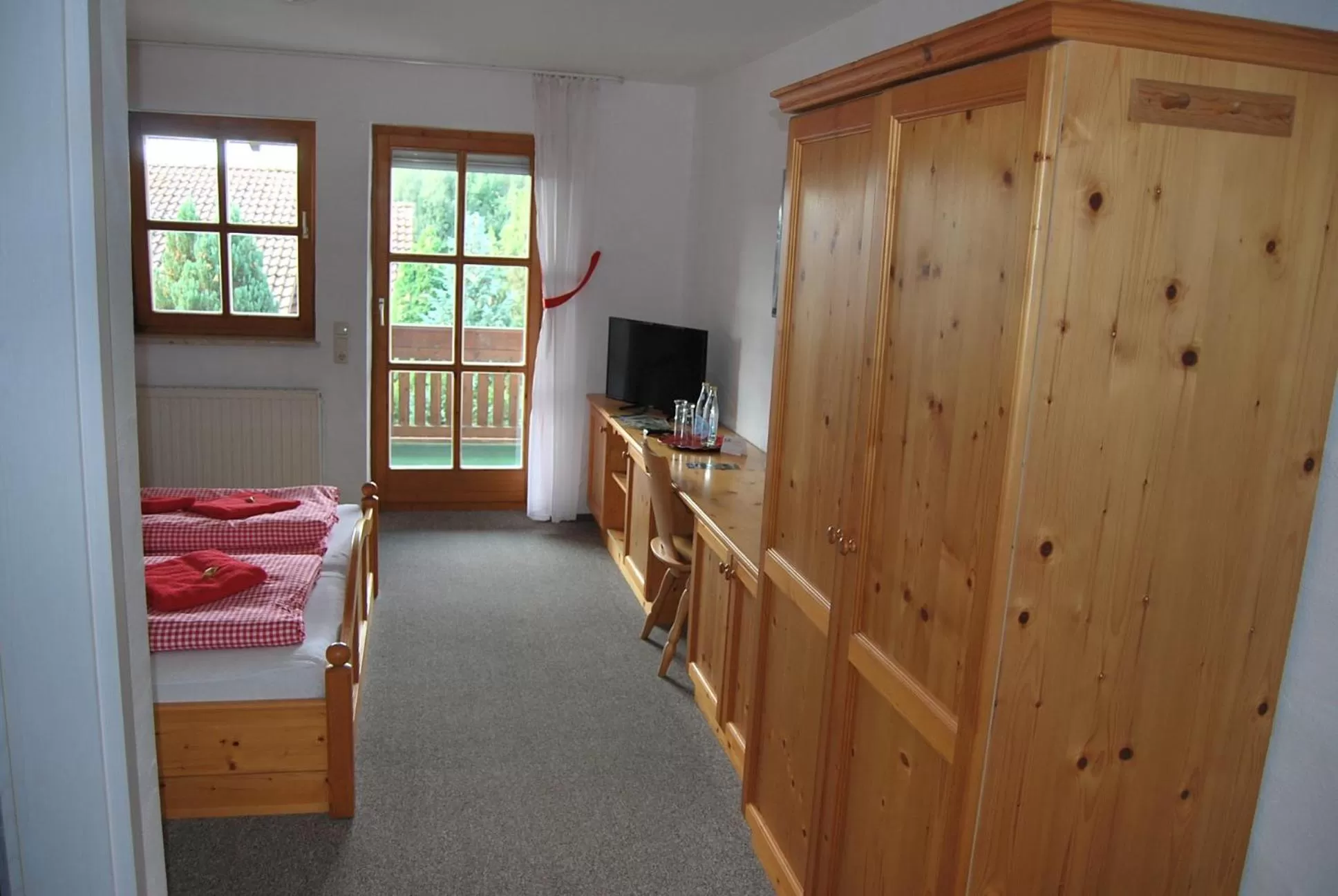 TV and multimedia, Bed in PAGA Hotel