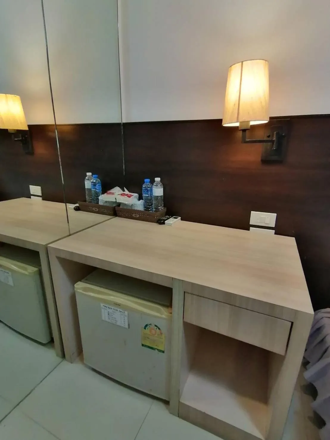 hair dresser, Kitchen/Kitchenette in Amici Miei Hotel (SHA Certified)