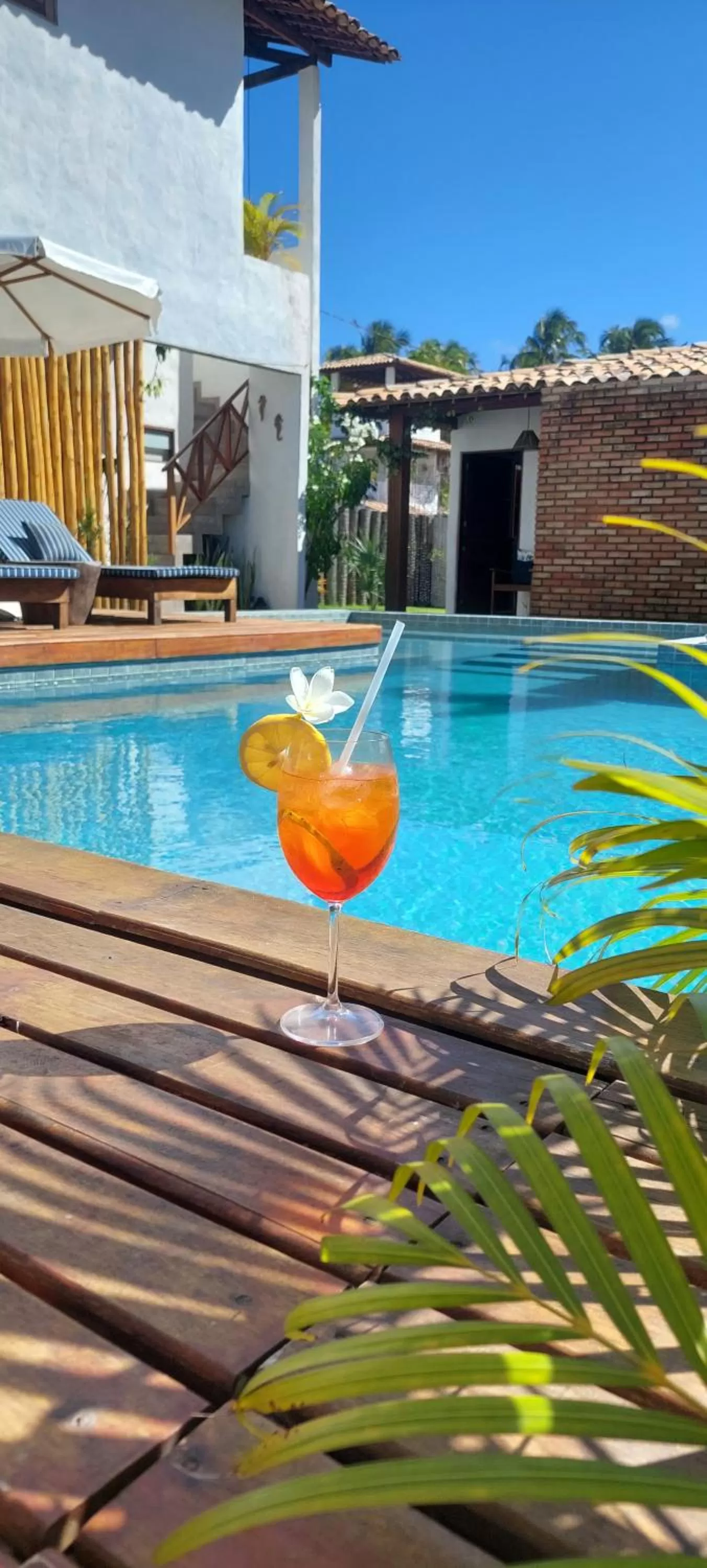 Swimming pool in Arataba Hotel Boutique e Bistrô - 150 mts do mar