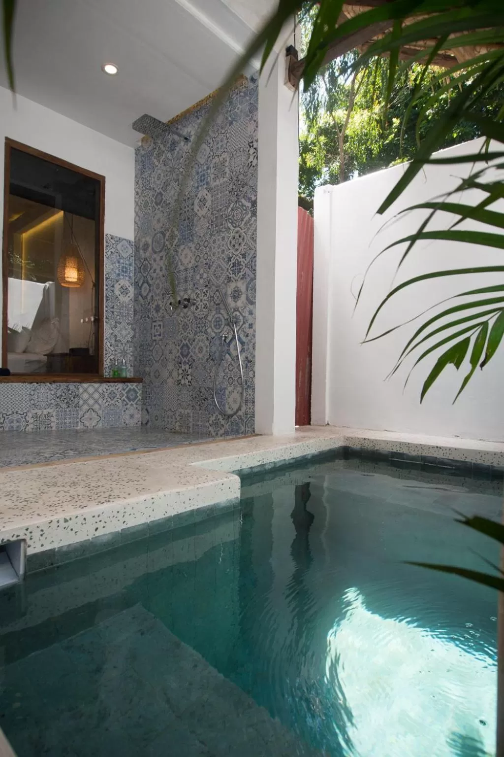 Shower in The Mandana Villa Gili Air