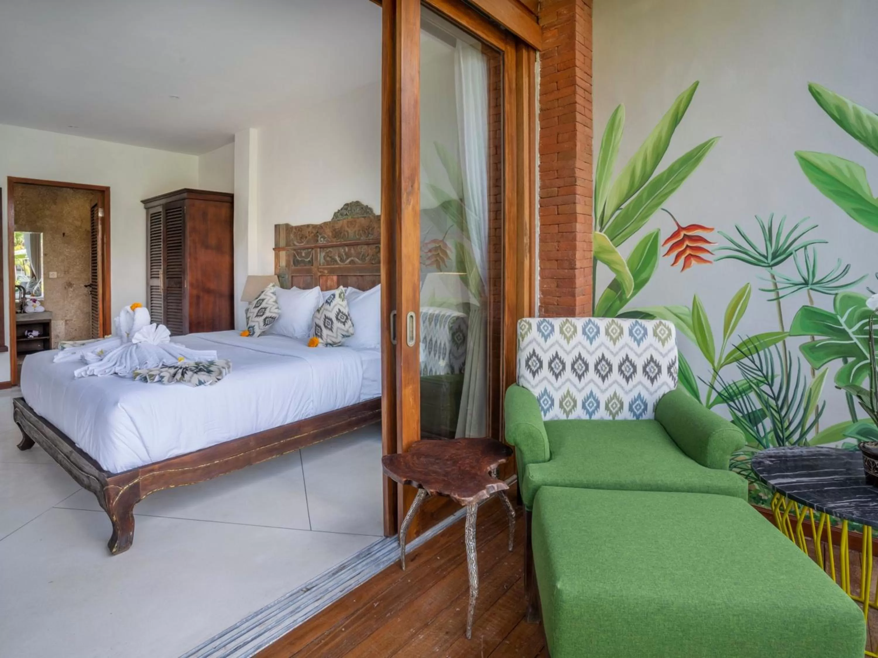 Property building, Bed in Menzel Ubud