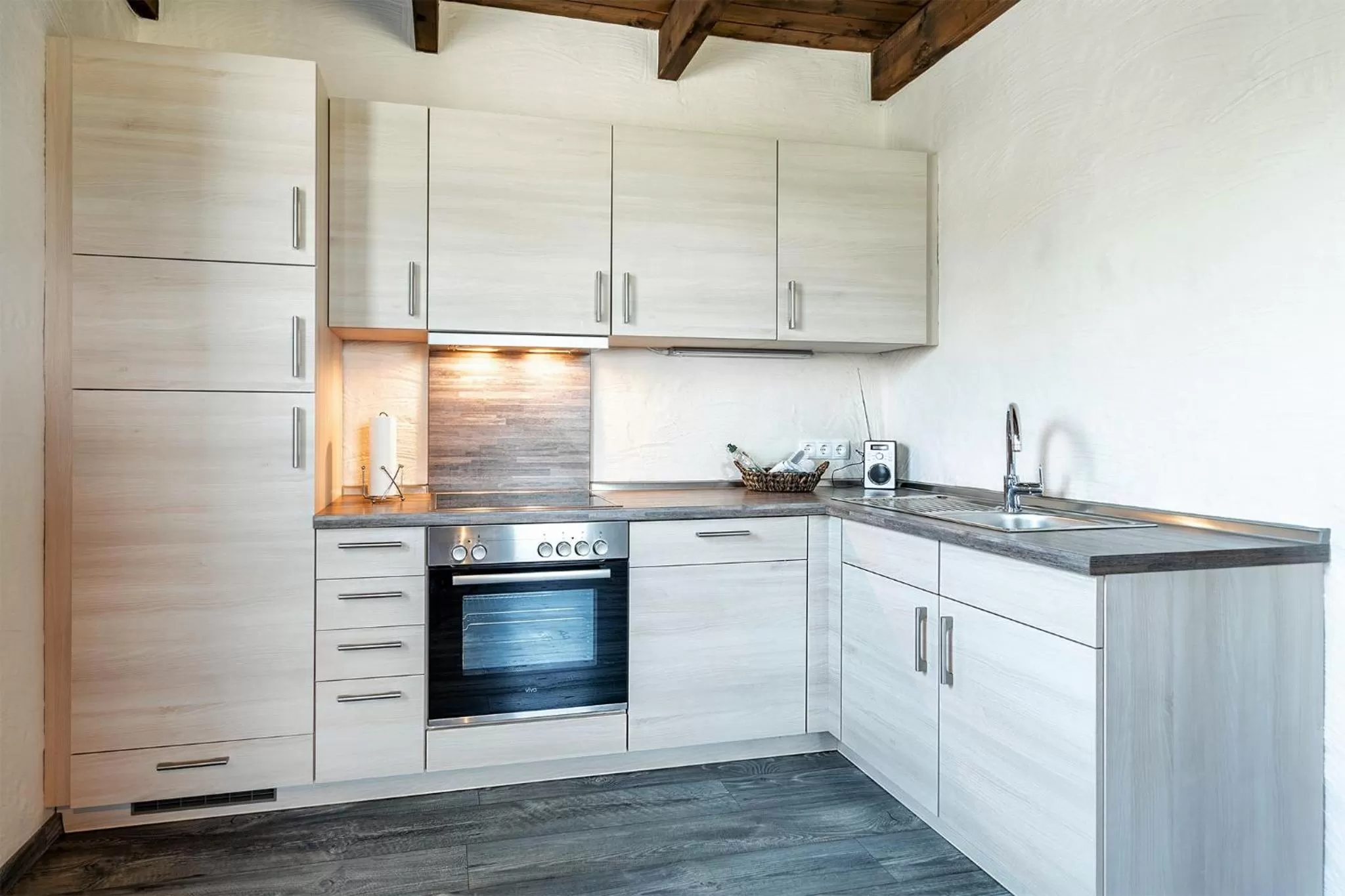 Kitchen or kitchenette in Villa Moorstern am Badesee Tannenhausen