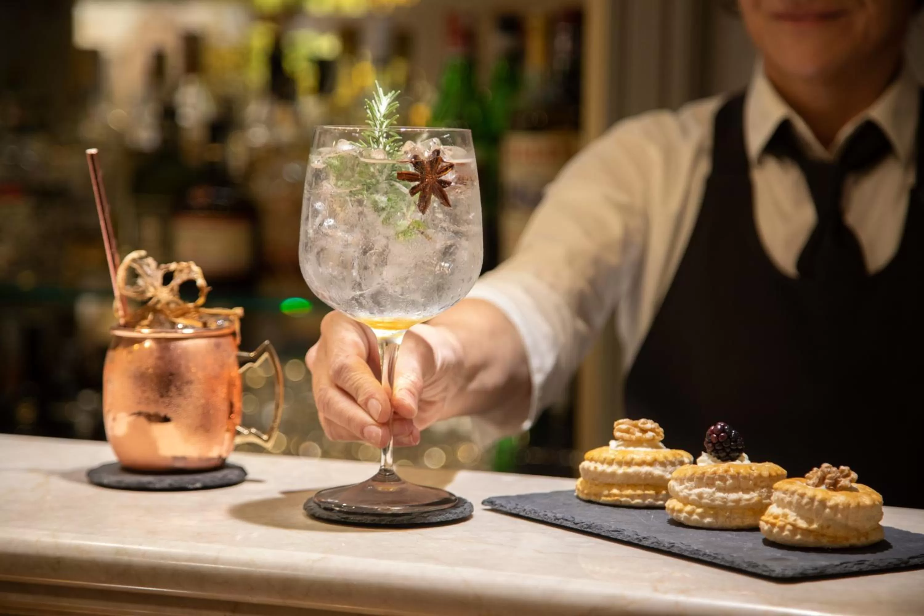 Restaurant/places to eat in Hotel Mozart