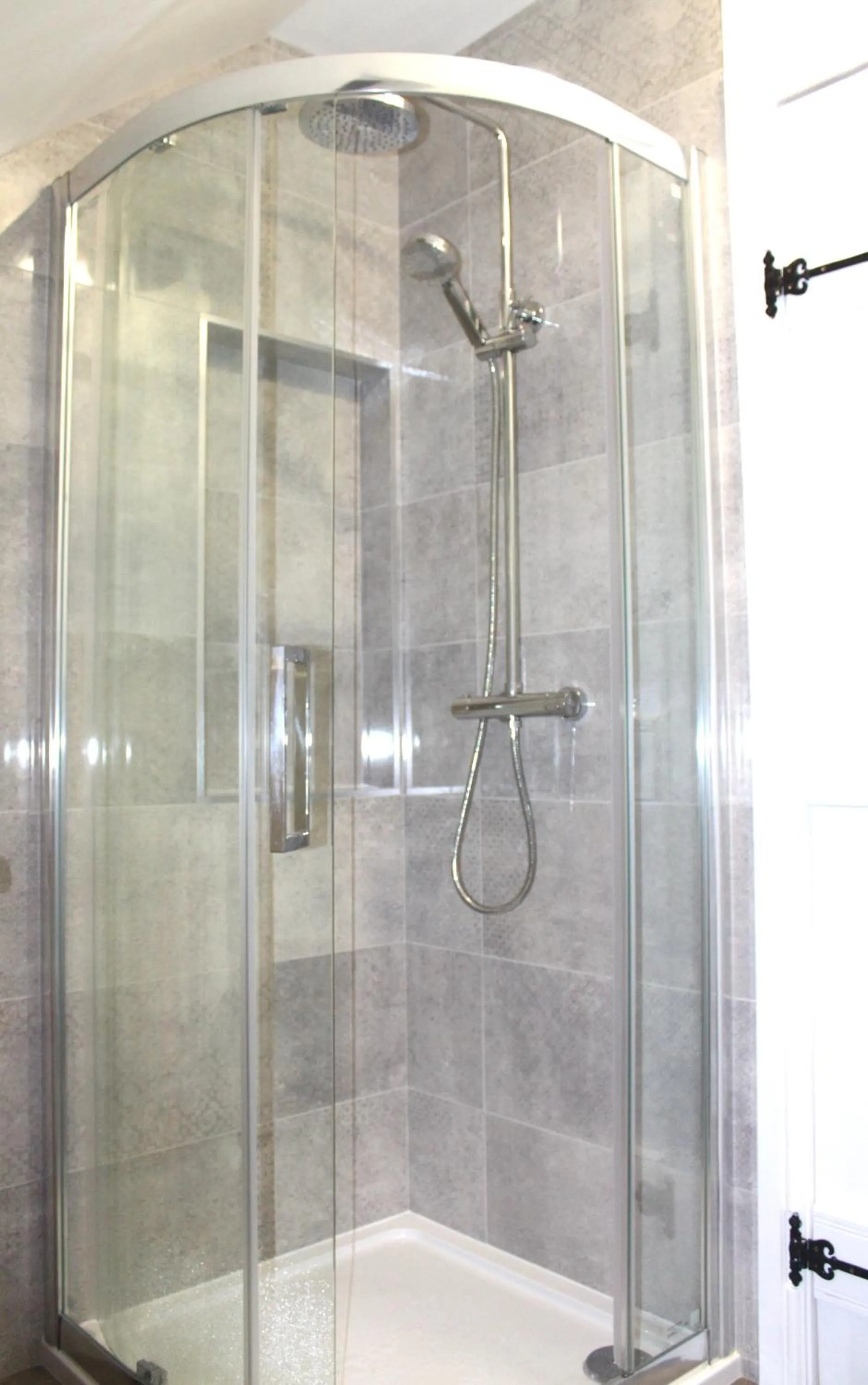 Shower in Pine Tree Lodge, Bridgnorth