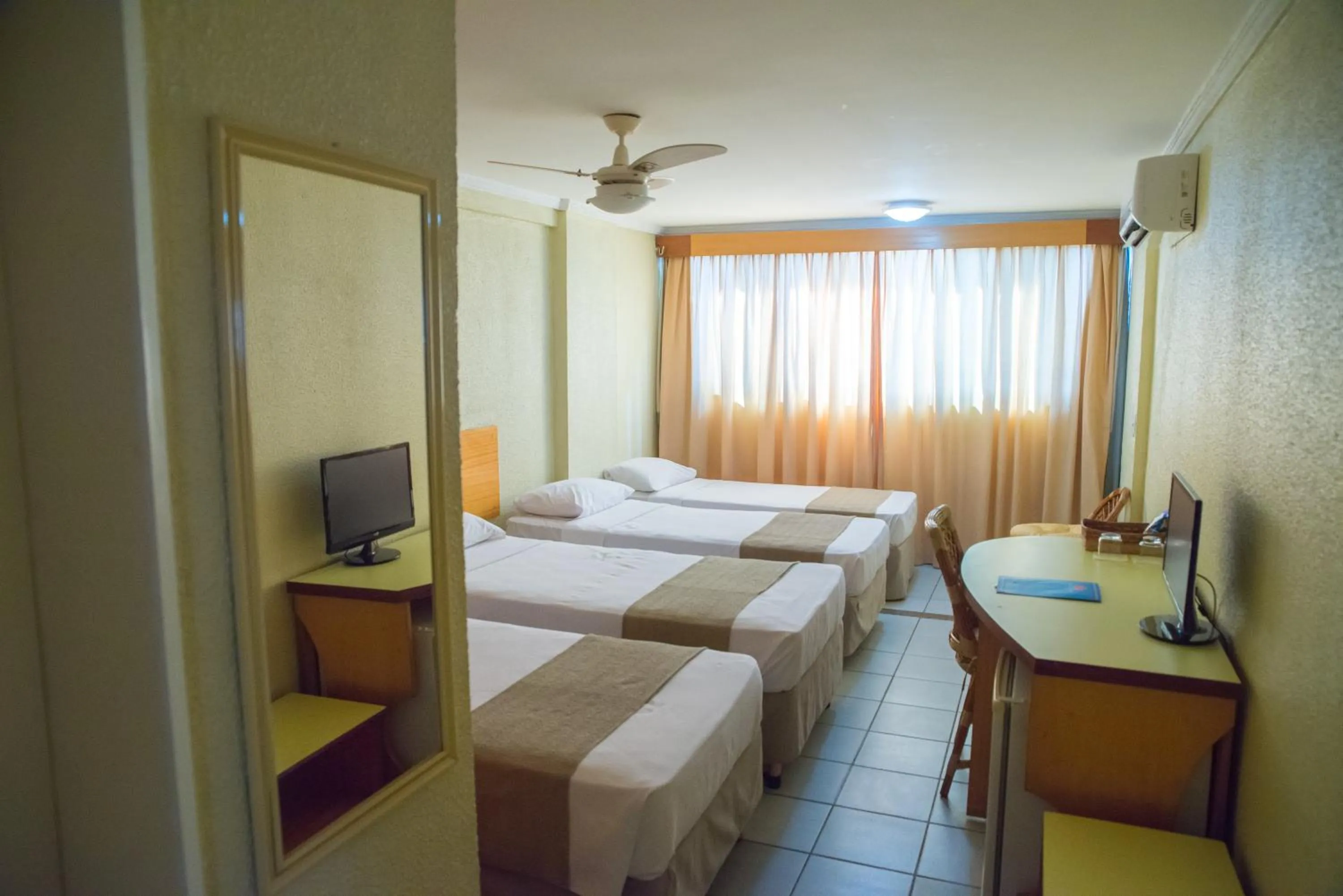 Standard Triple Twin Apartment in Hotel Casa Blanca