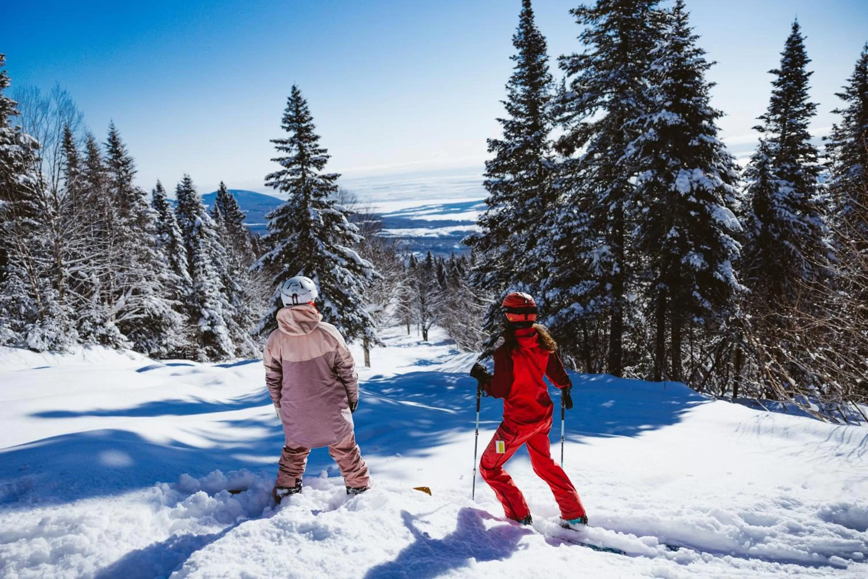 Area and facilities in Delta Hotels by Marriott Mont Sainte-Anne, Resort & Convention Center