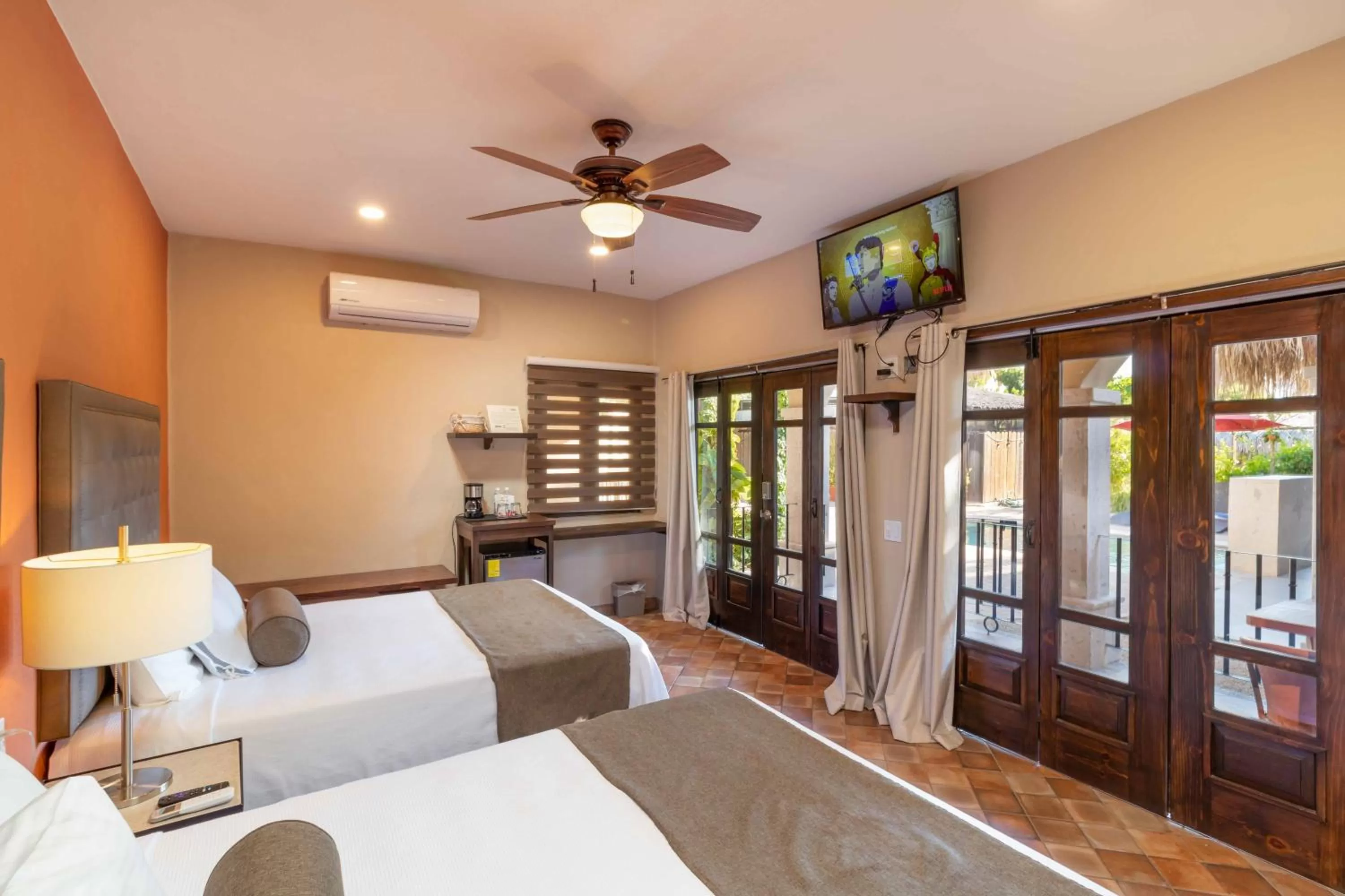 Photo of the whole room, Bed in Hotel 1697 Loreto