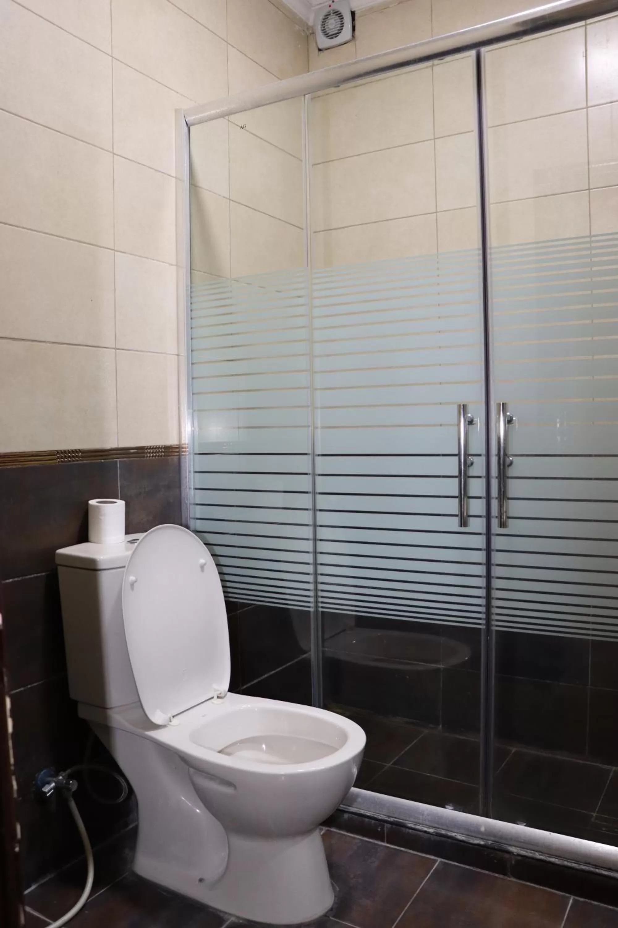 Toilet in Al Jamal Suites
