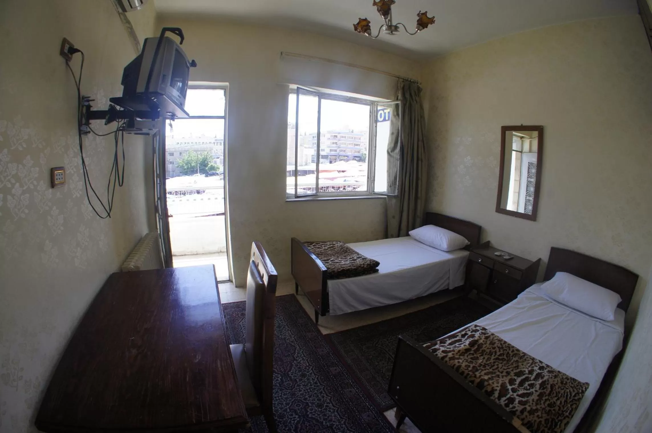 Bed in Sun Rise Hotel & Hostel & Tours