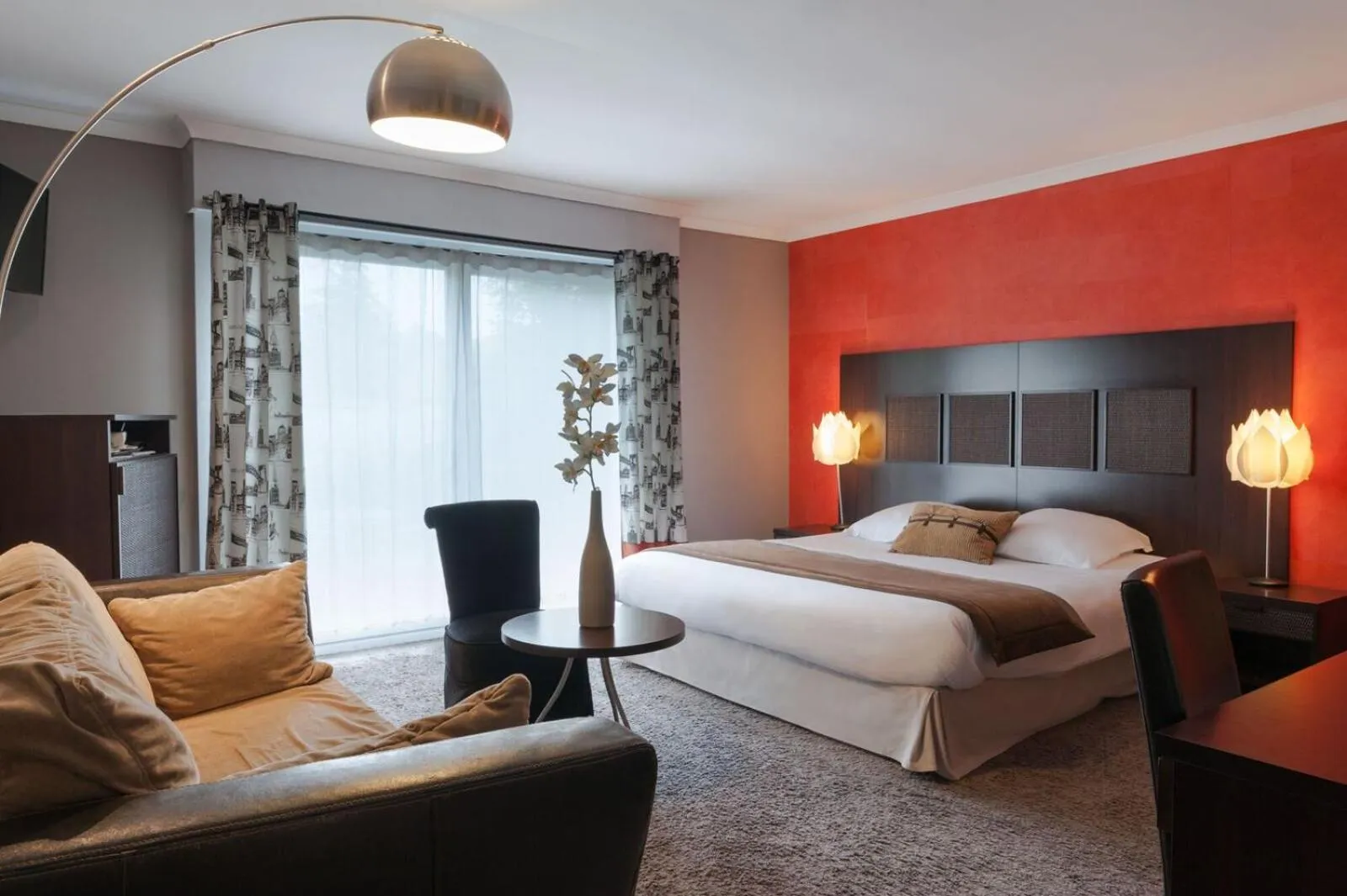 Photo of the whole room, Bed in Les Jardins d'Ulysse, The Originals Relais Le Touquet