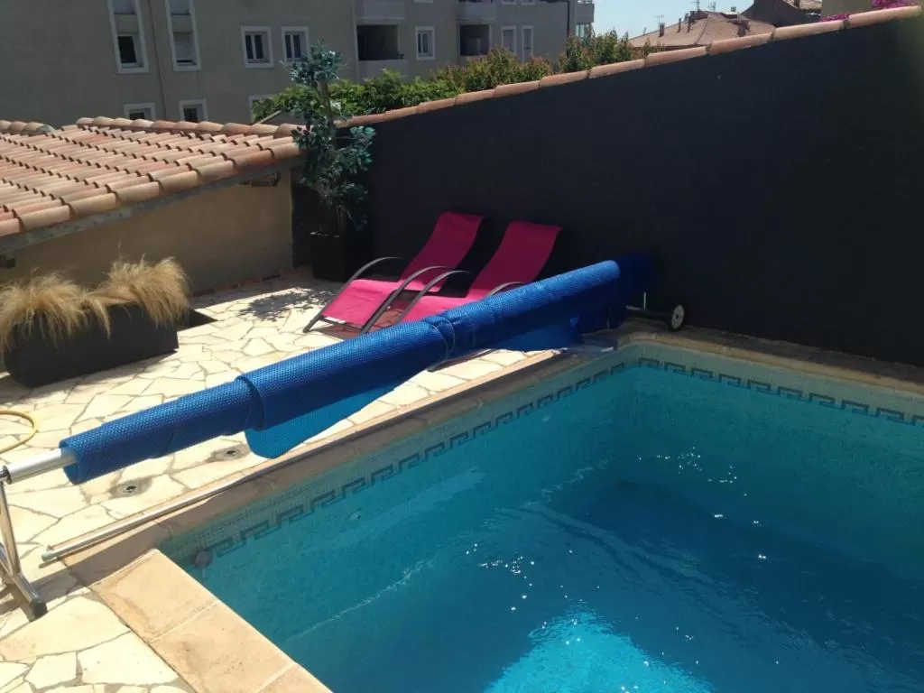Swimming pool in Les Jardins De Galicia