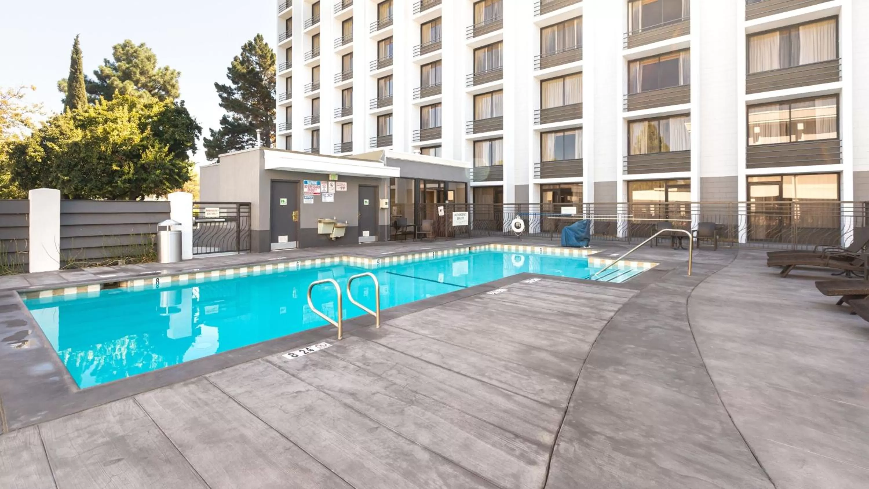 Swimming pool in Holiday Inn San Jose-Silicon Valley by IHG