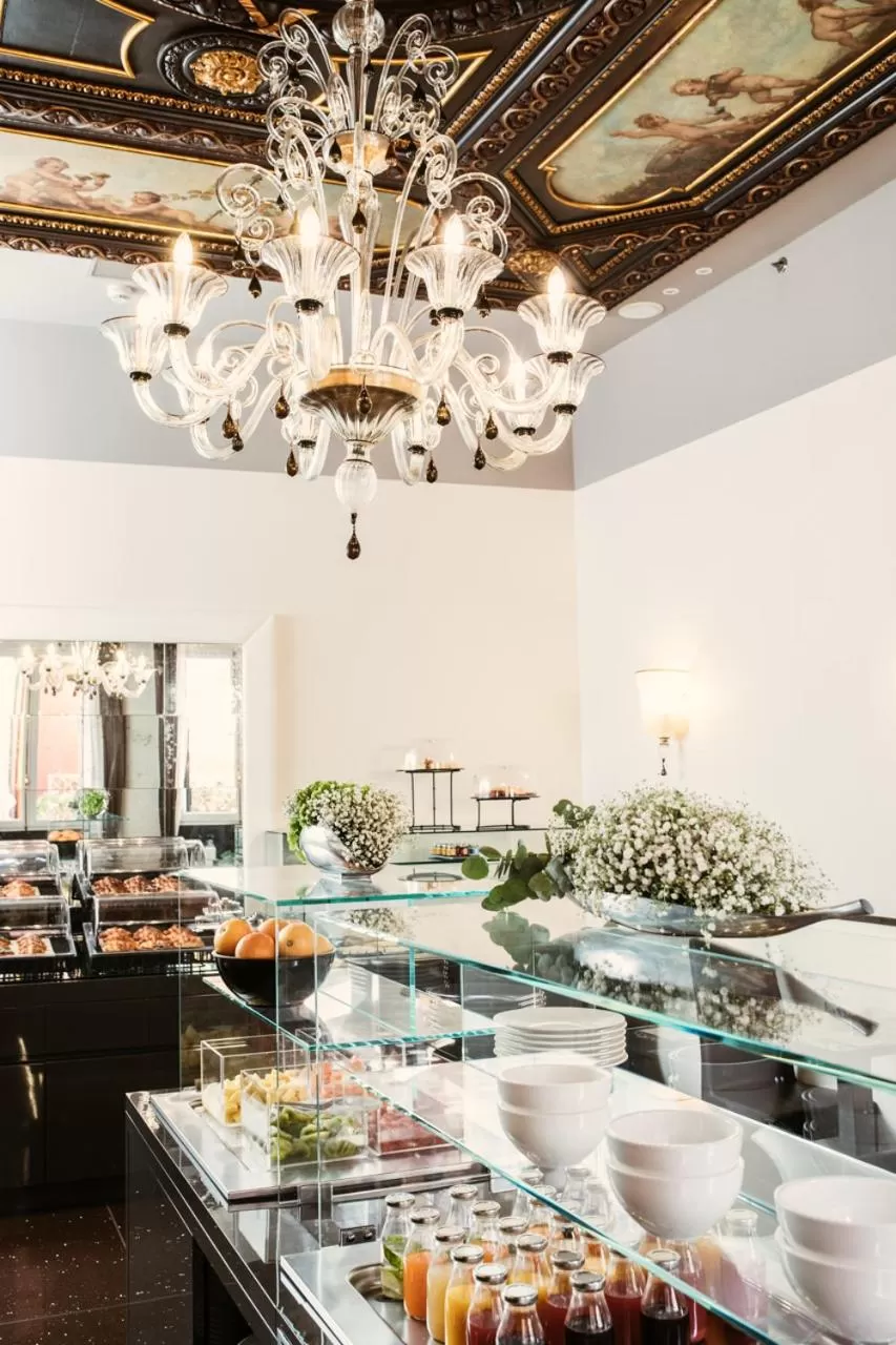 Restaurant/places to eat in Palazzo Barocci