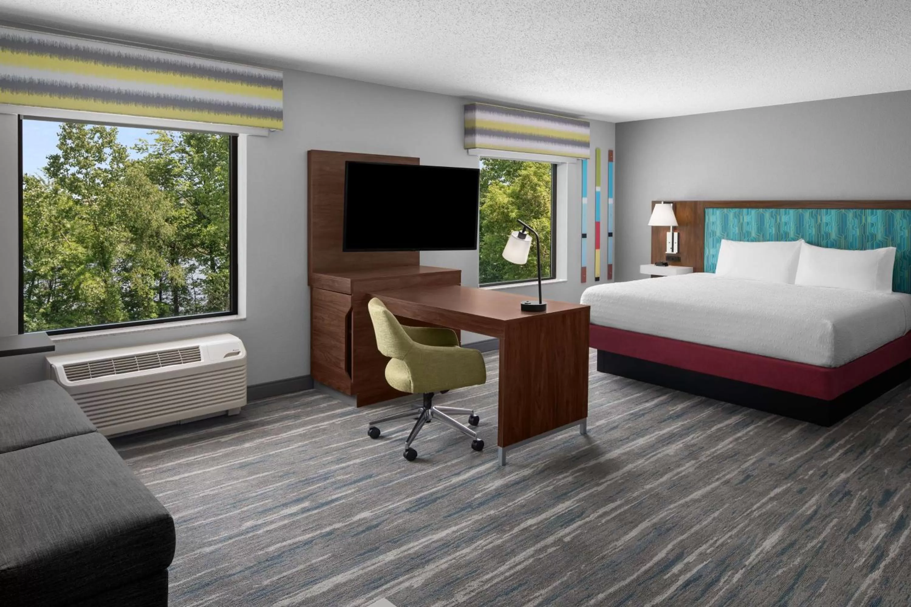 Bedroom, Bed in Hampton Inn & Suites Grand Rapids-Airport 28th St