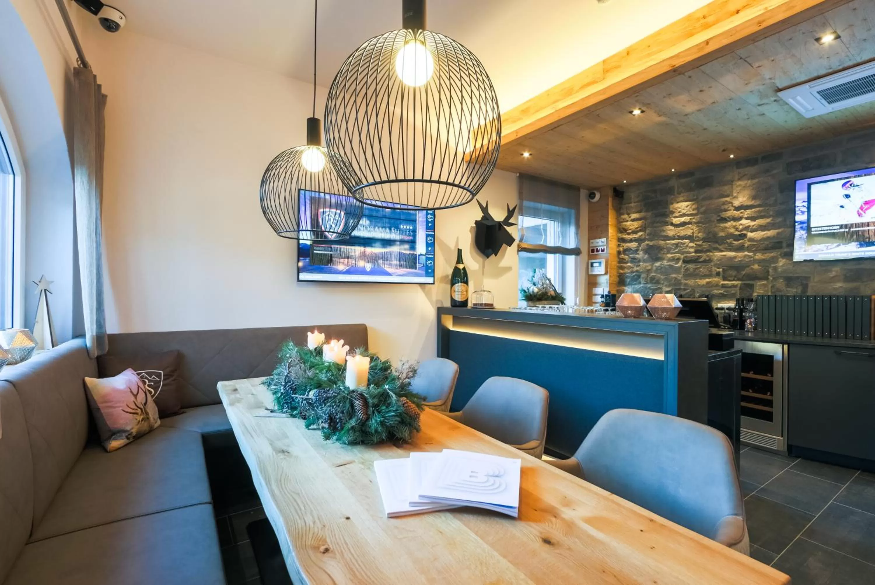 TV and multimedia in AvenidA Panorama Suites