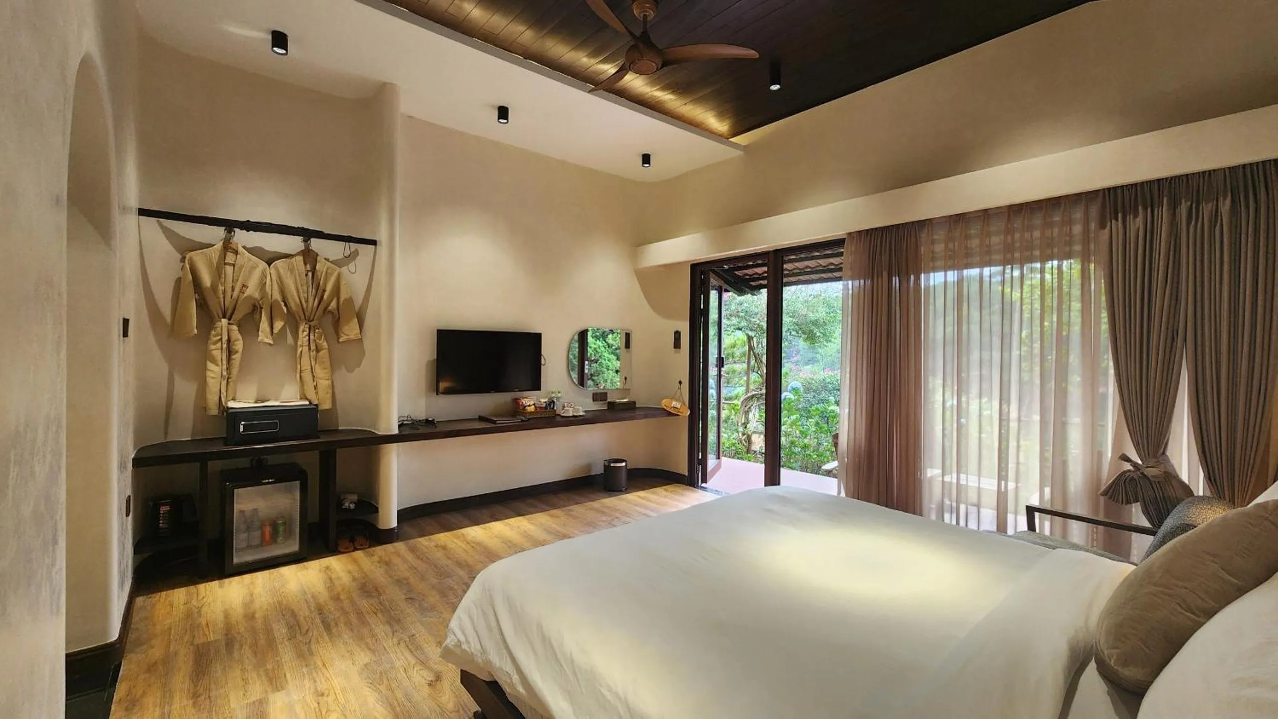 Bed in Zen Valley Dalat