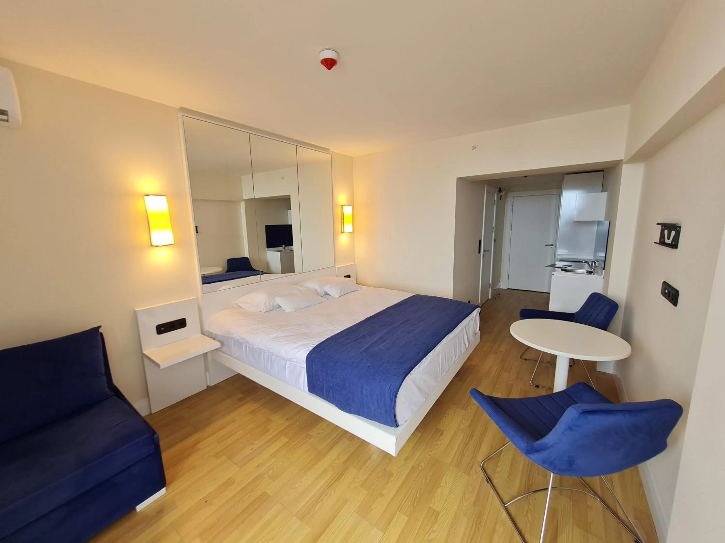 Photo of the whole room, Bed in Hotel Orbi City Sea Horizon