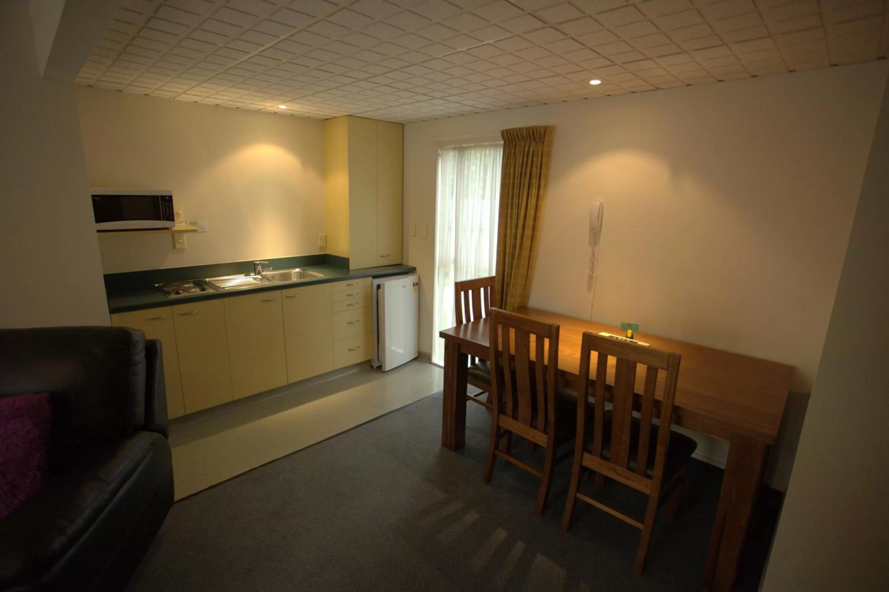 Dining area in Birchwood Manor
