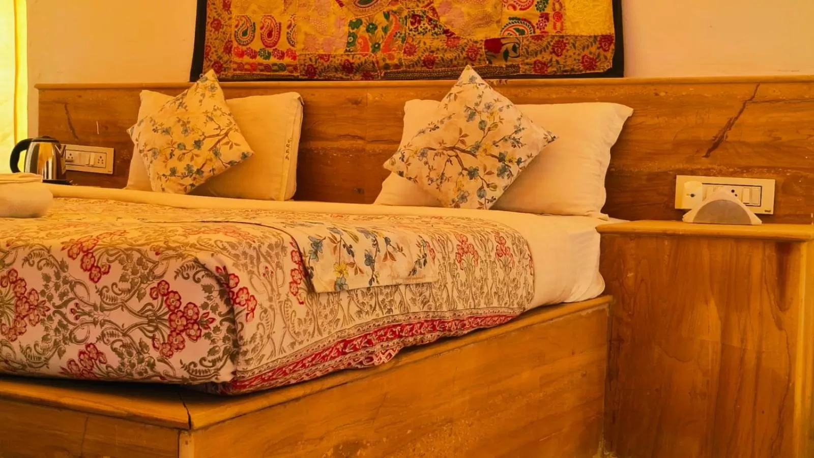 Property building, Bed in Rumis Desert Camp and Resort