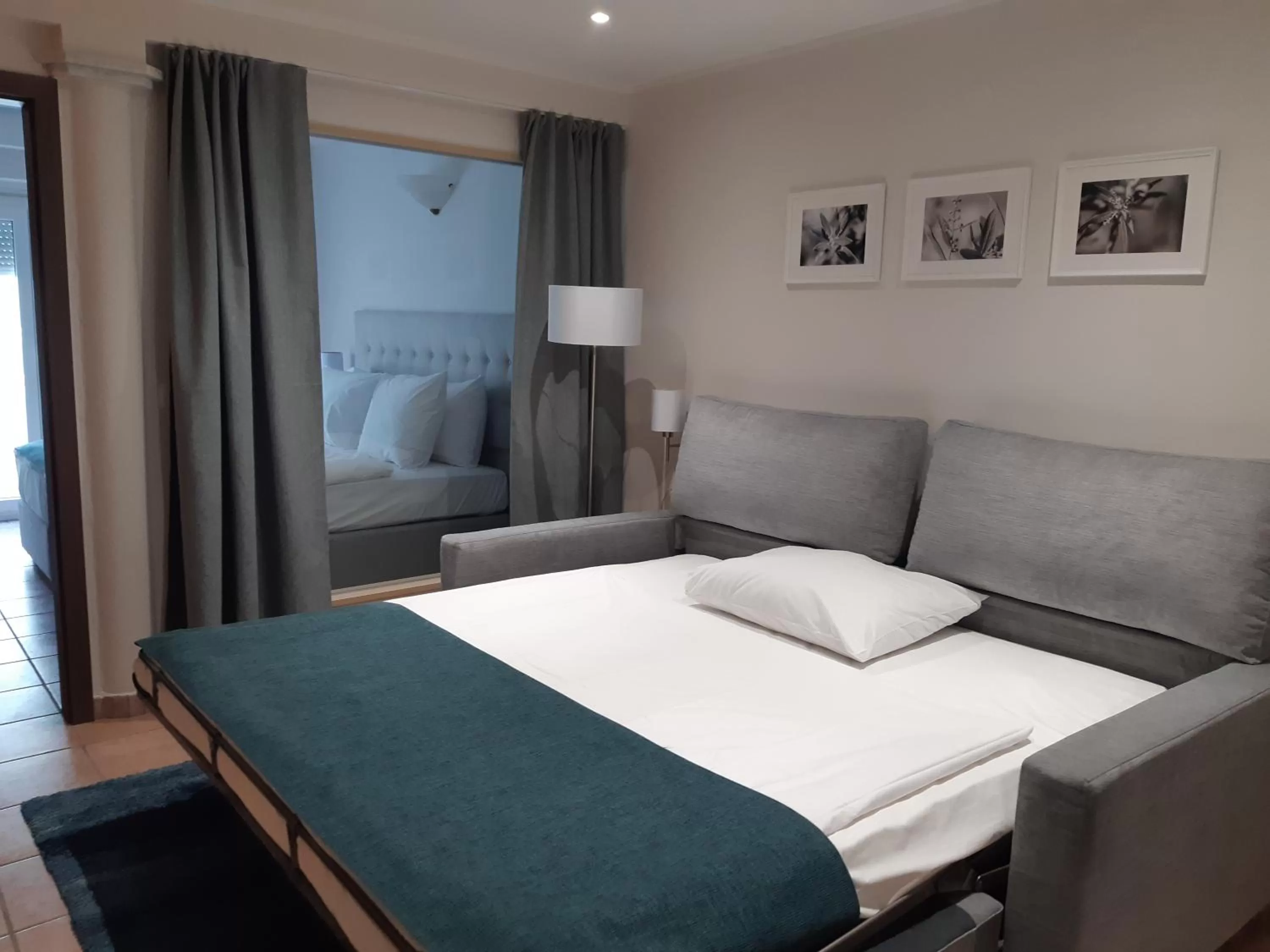 Bed in Belvedere Resort Hotels