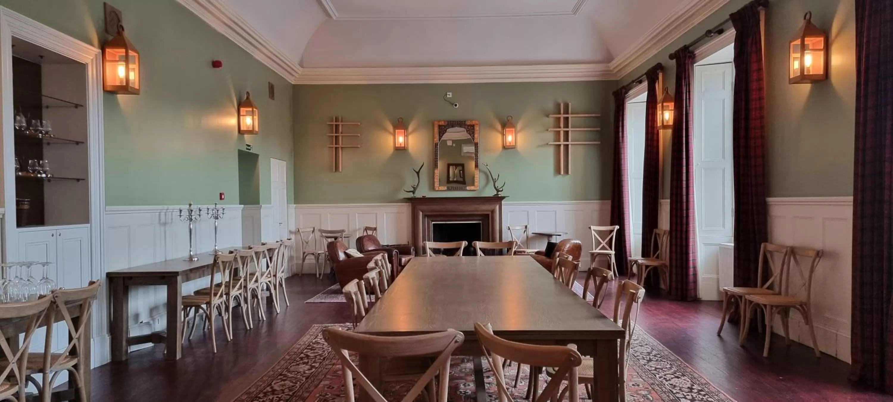 Restaurant/places to eat in Buccleuch and Queensberry Arms Hotel