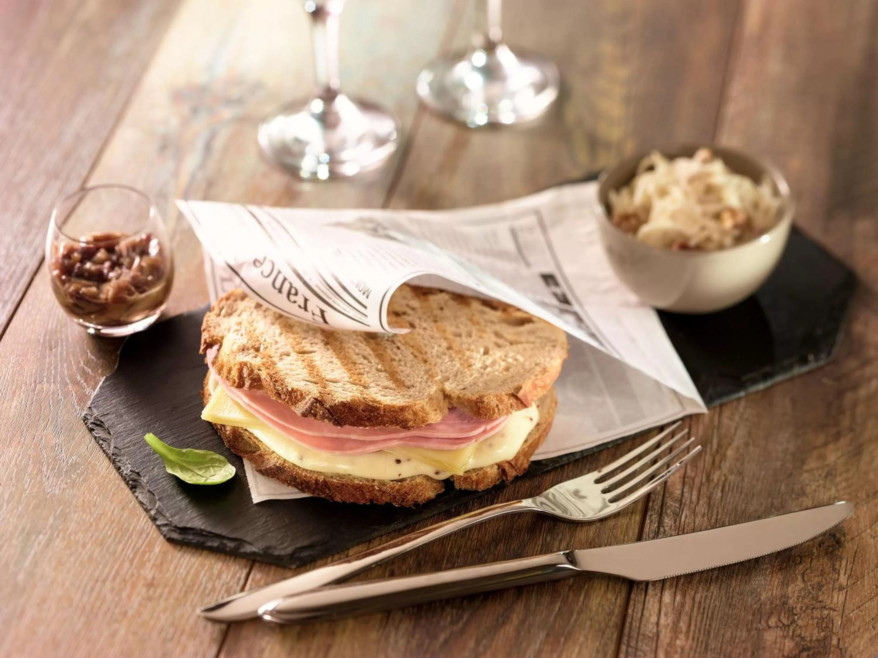 Restaurant/places to eat in ibis Calais Car Ferry