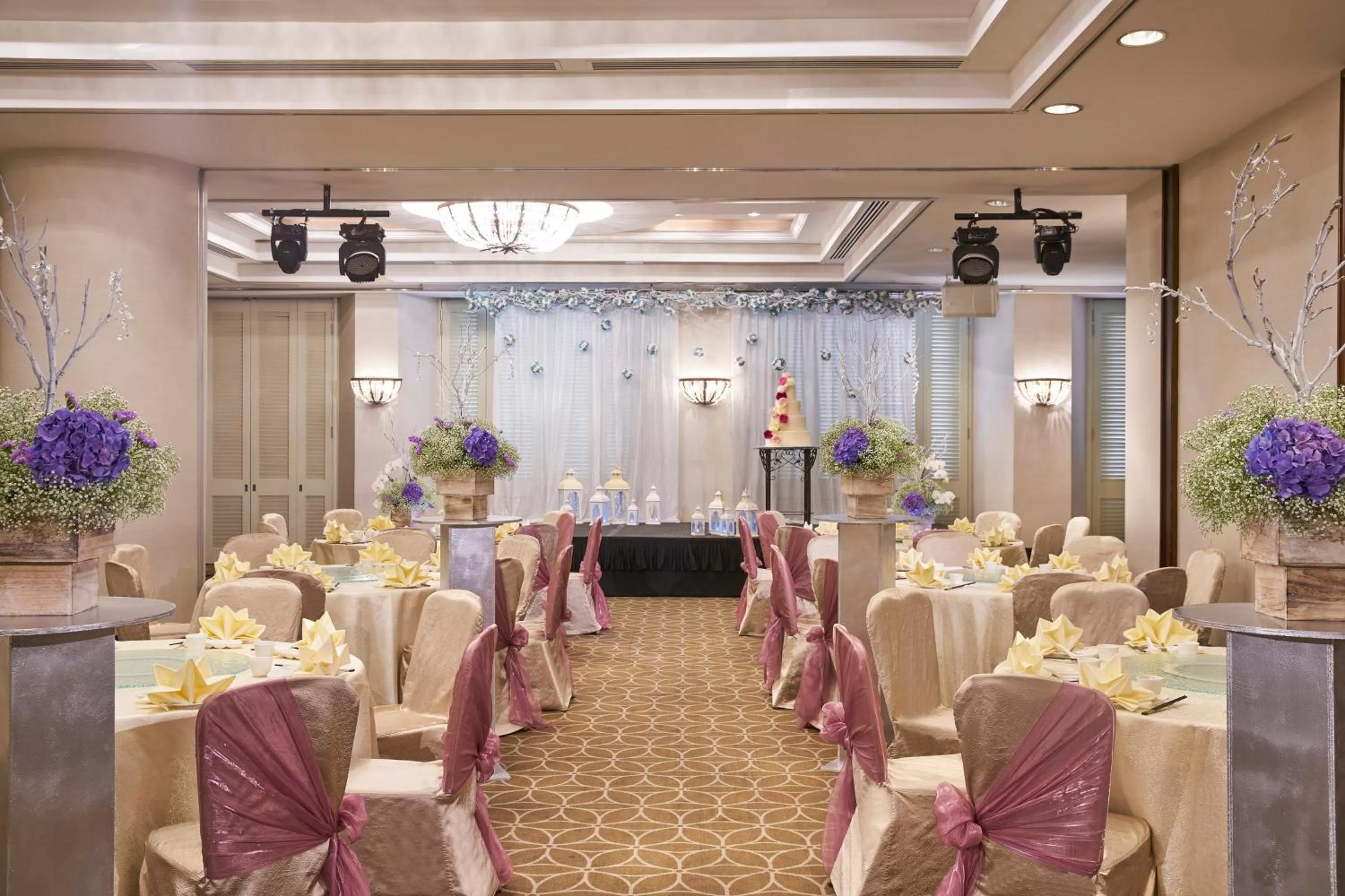 Banquet/Function facilities in Rendezvous Hotel Singapore by Far East Hospitality