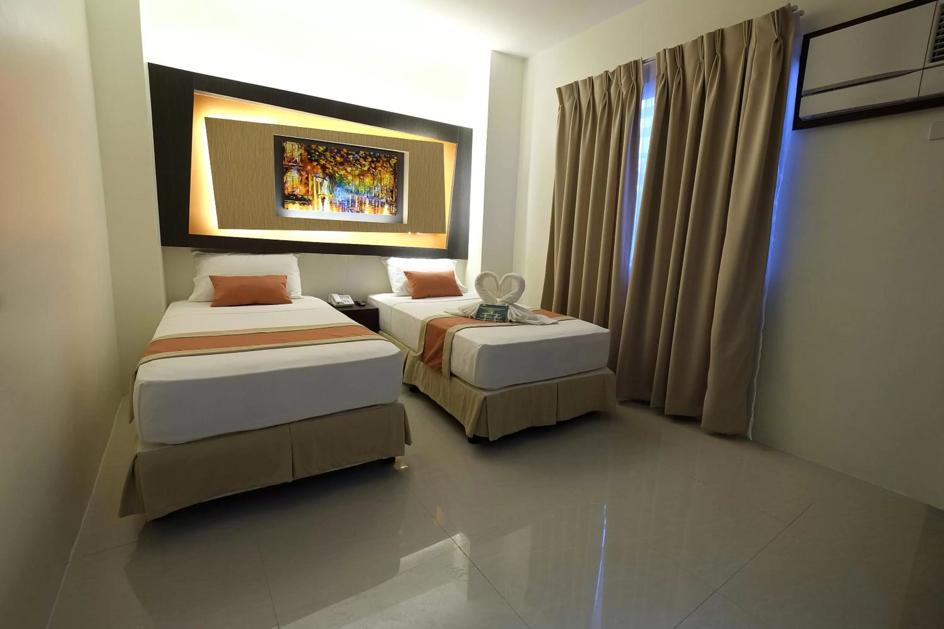 Bed in Southpole Central Hotel