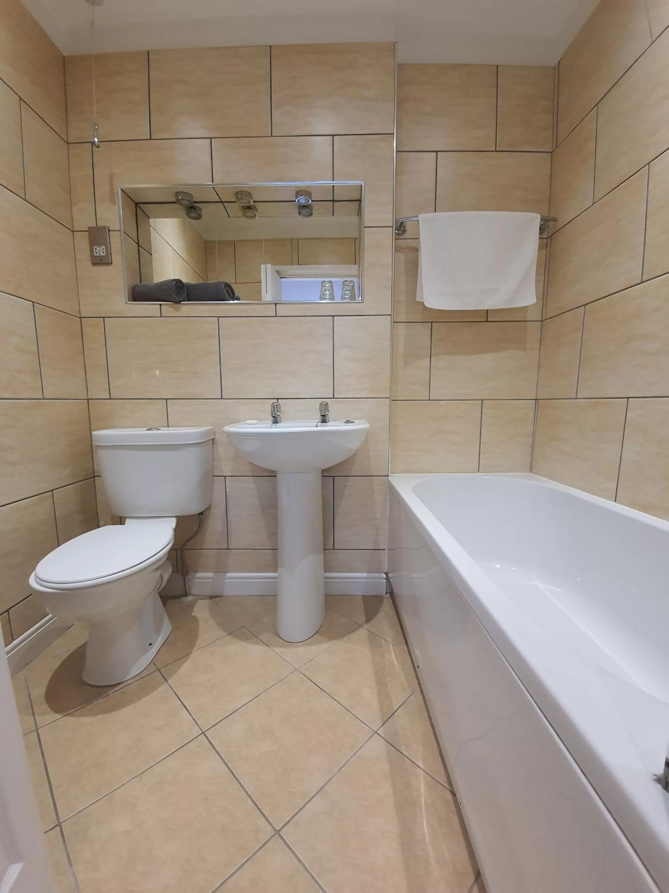 Shower in Charnwood Regency Guest House