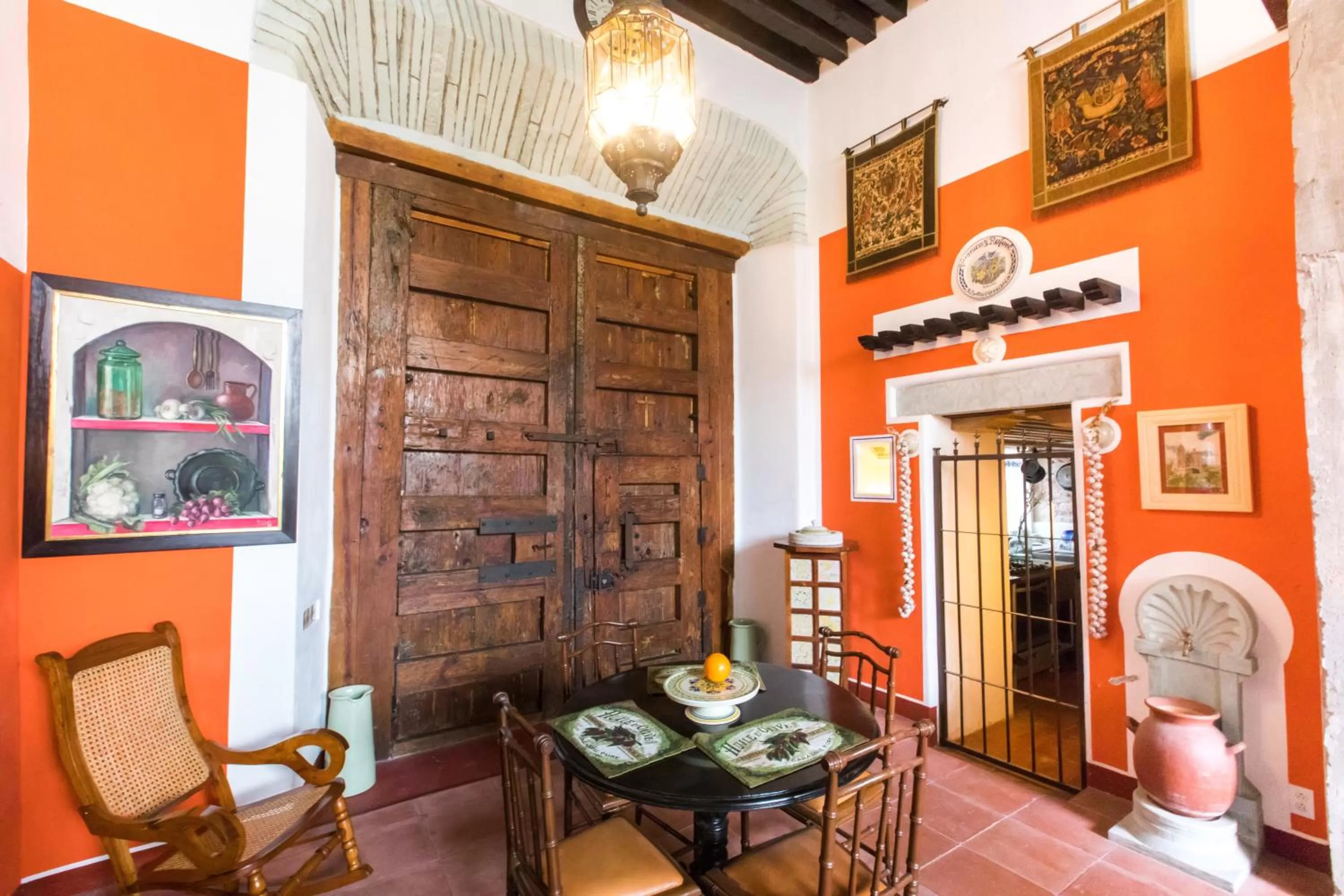 Decorative detail in Sanbernabé tres