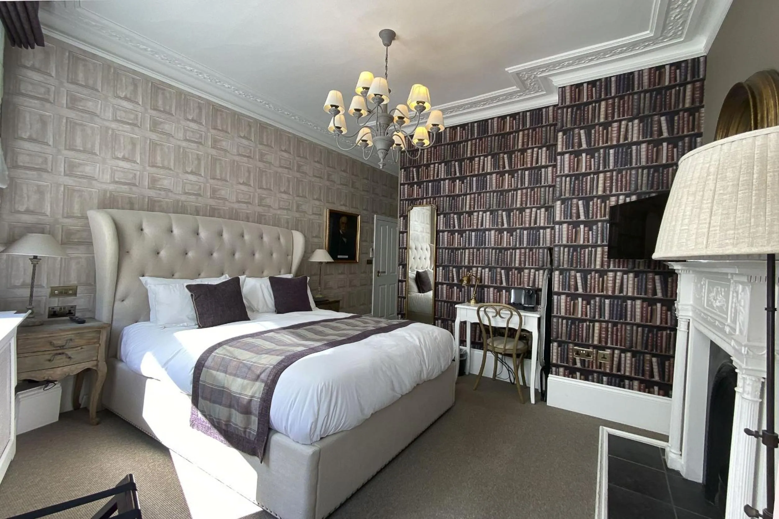 Bed in The Clerk & Well Pub and Rooms