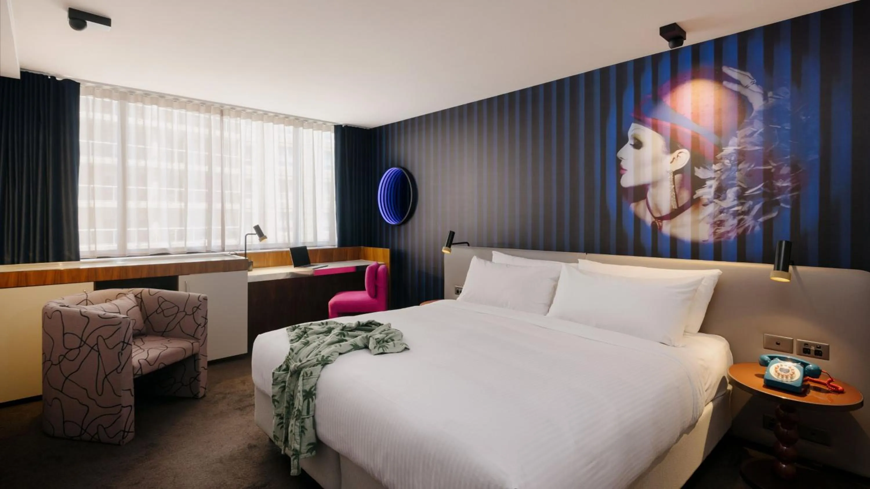Bed in Hotel Indigo Sydney Potts Point by IHG