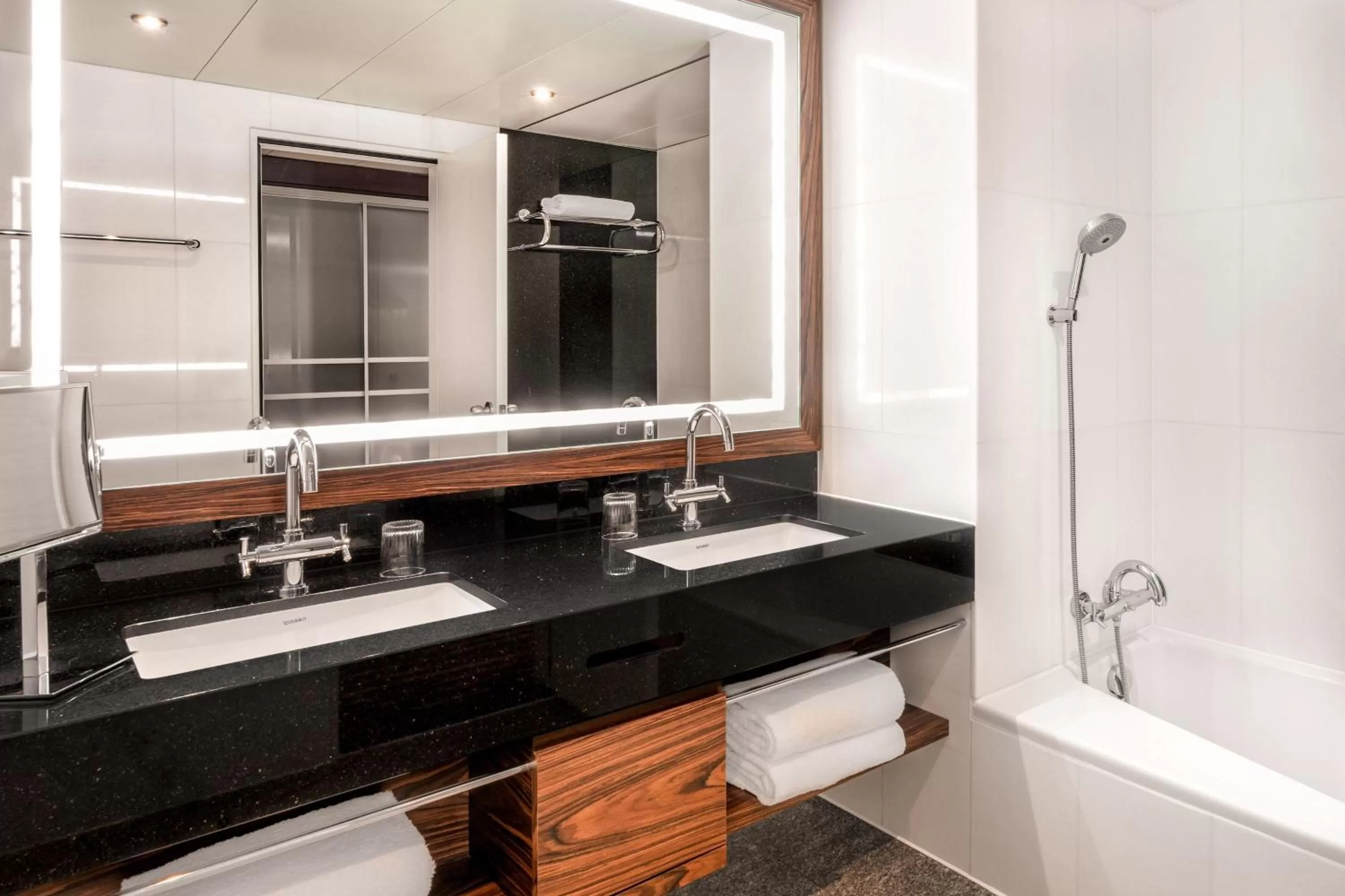 Bathroom in Zurich Marriott Hotel