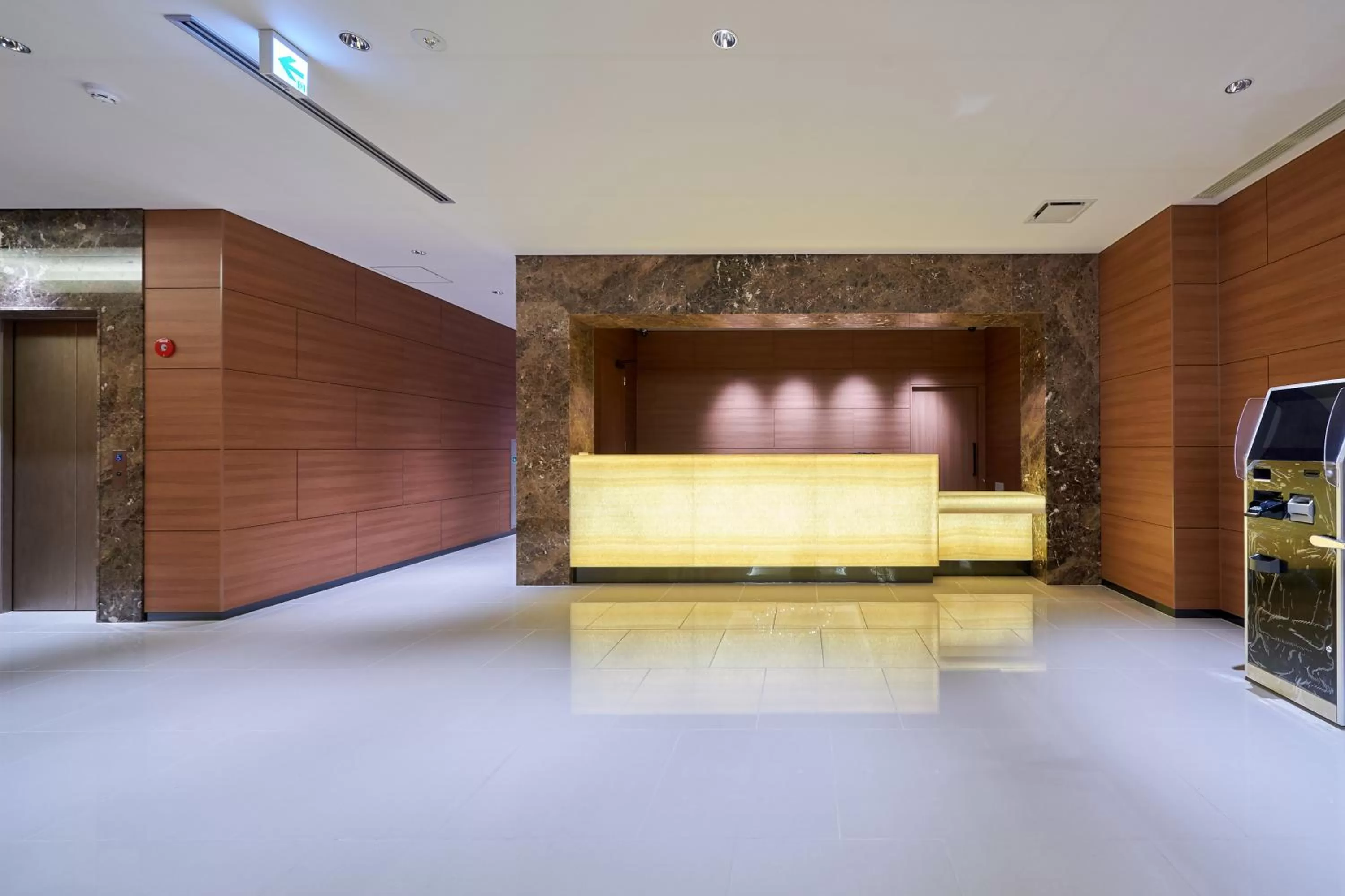 Lobby or reception in Welina Hotel Premier Shinsaibashi