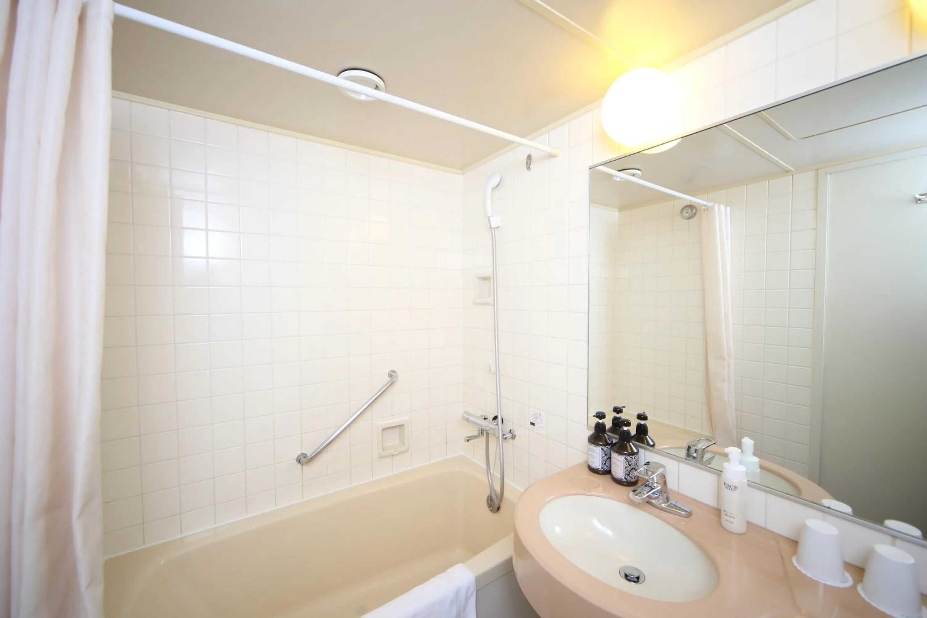 Bathroom in Hotel International House Osaka