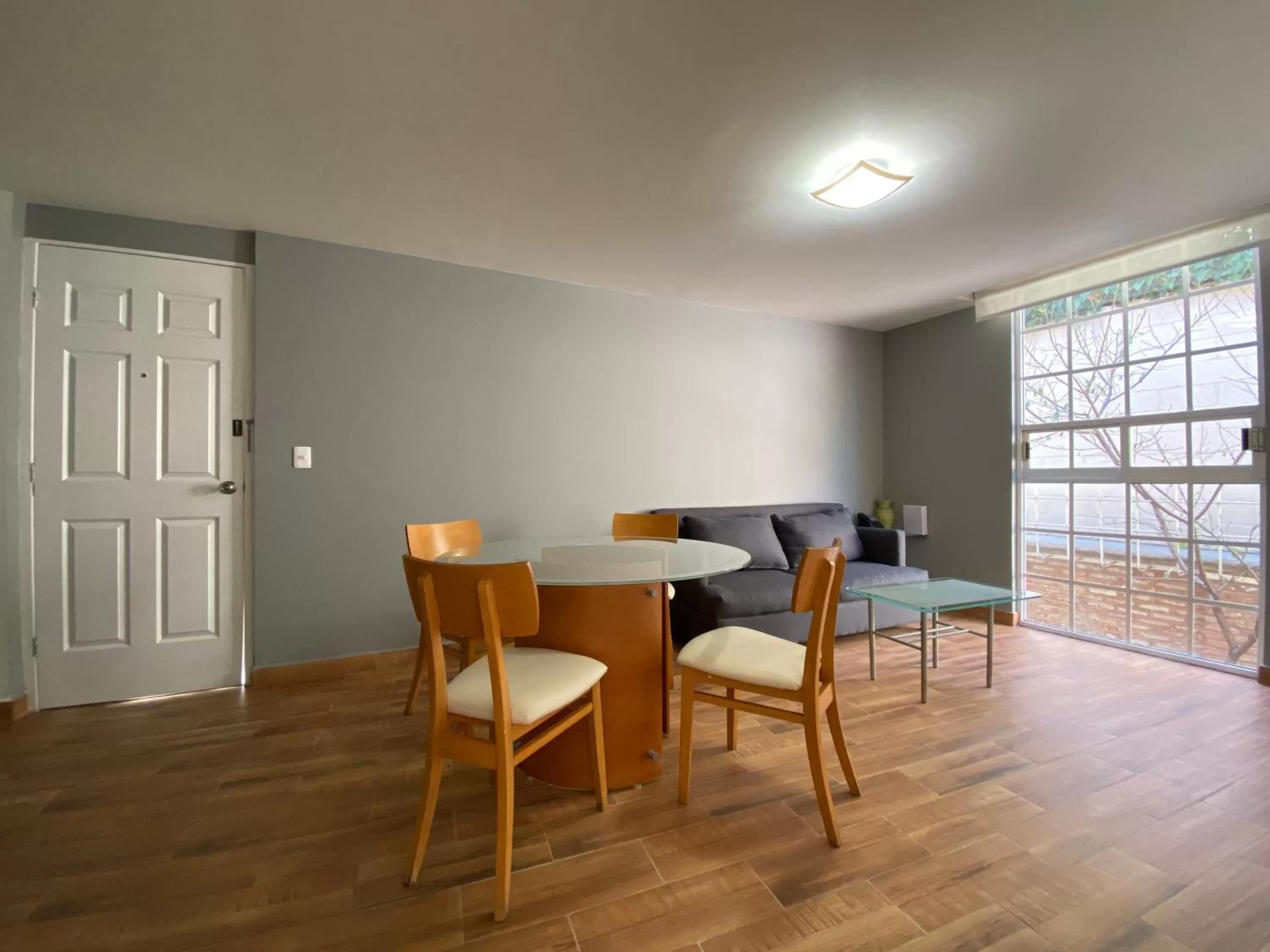 Restaurant/places to eat in Grupo Kings Suites - Bosques de Duraznos 78