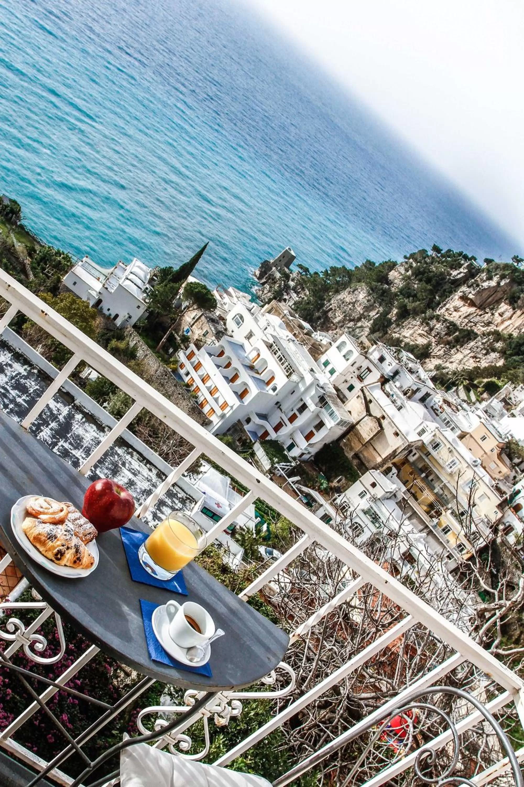 Sea view in Positano Art Hotel Pasitea