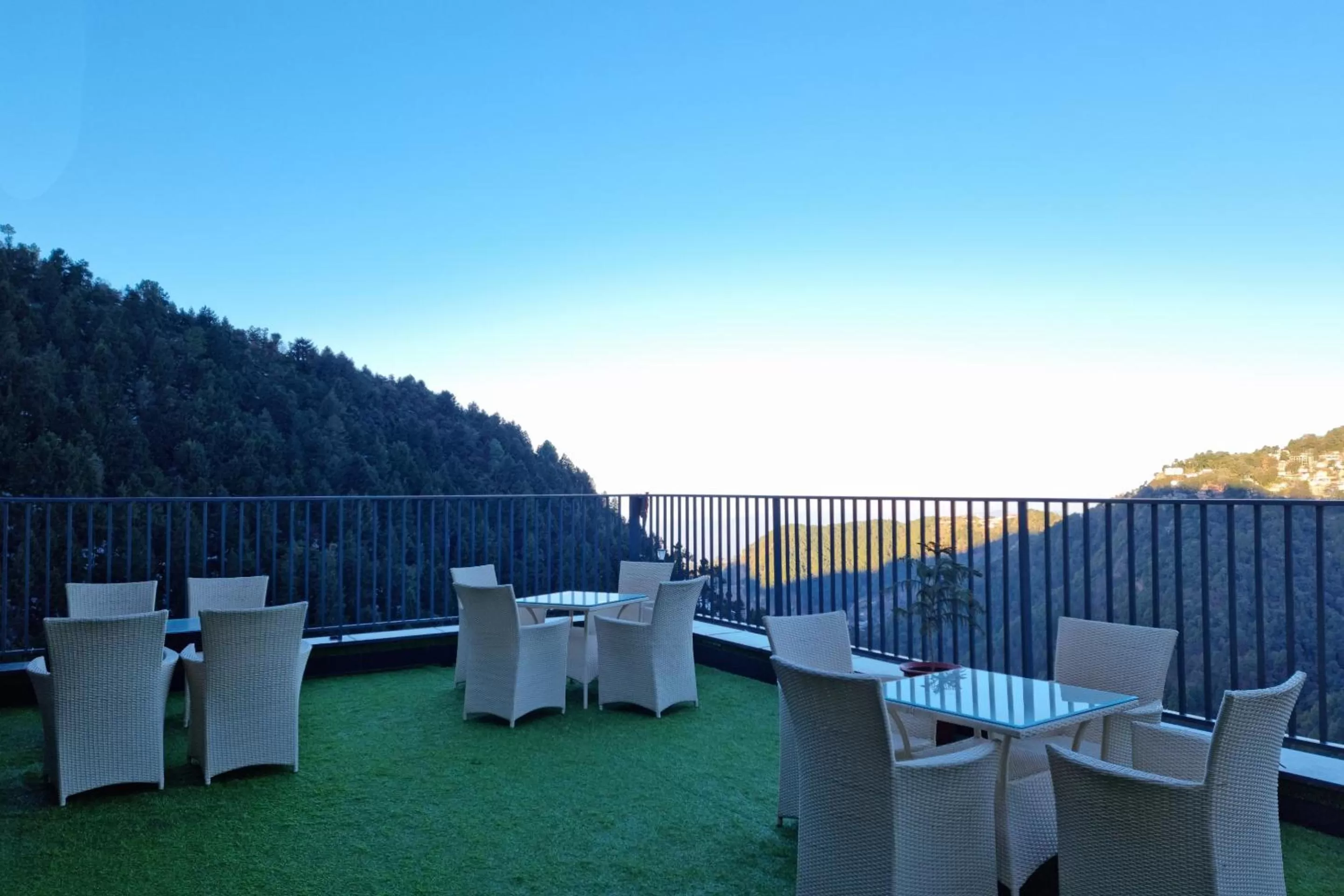 Balcony/Terrace in Best Western Dalhousie