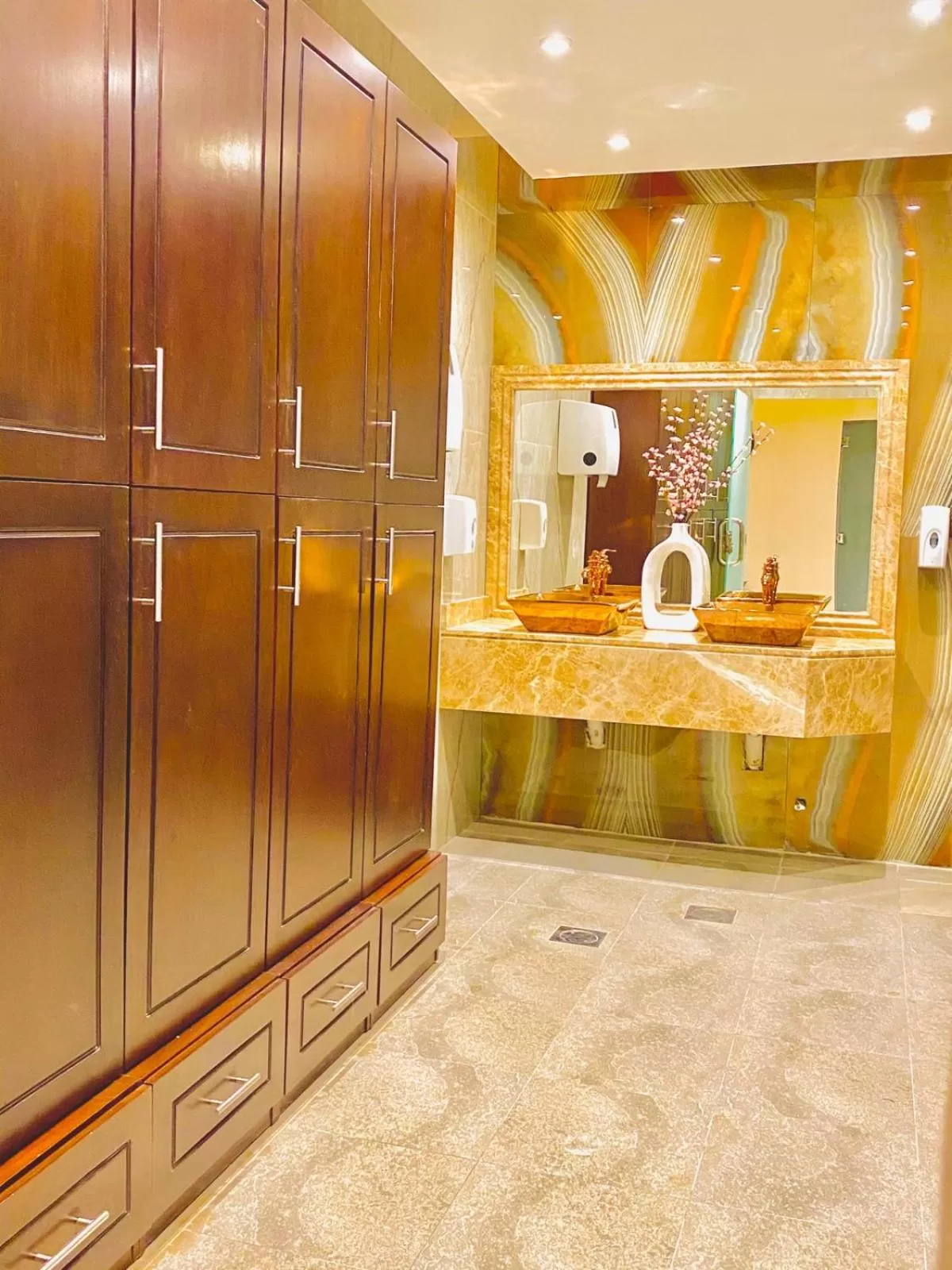 Spa and wellness centre/facilities in Naviti Warwick Dammam