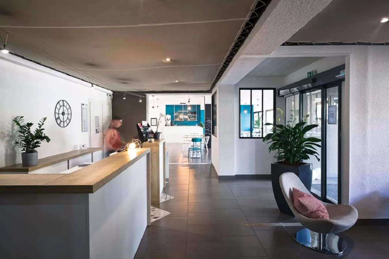 Lobby or reception in Kyriad Lyon Sud - Saint Genis Laval