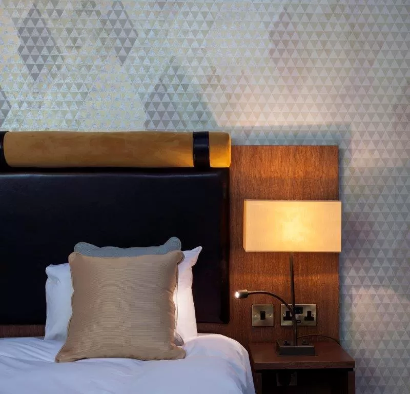 Bedroom, Bed in The Bottle Kiln Wetherspoon